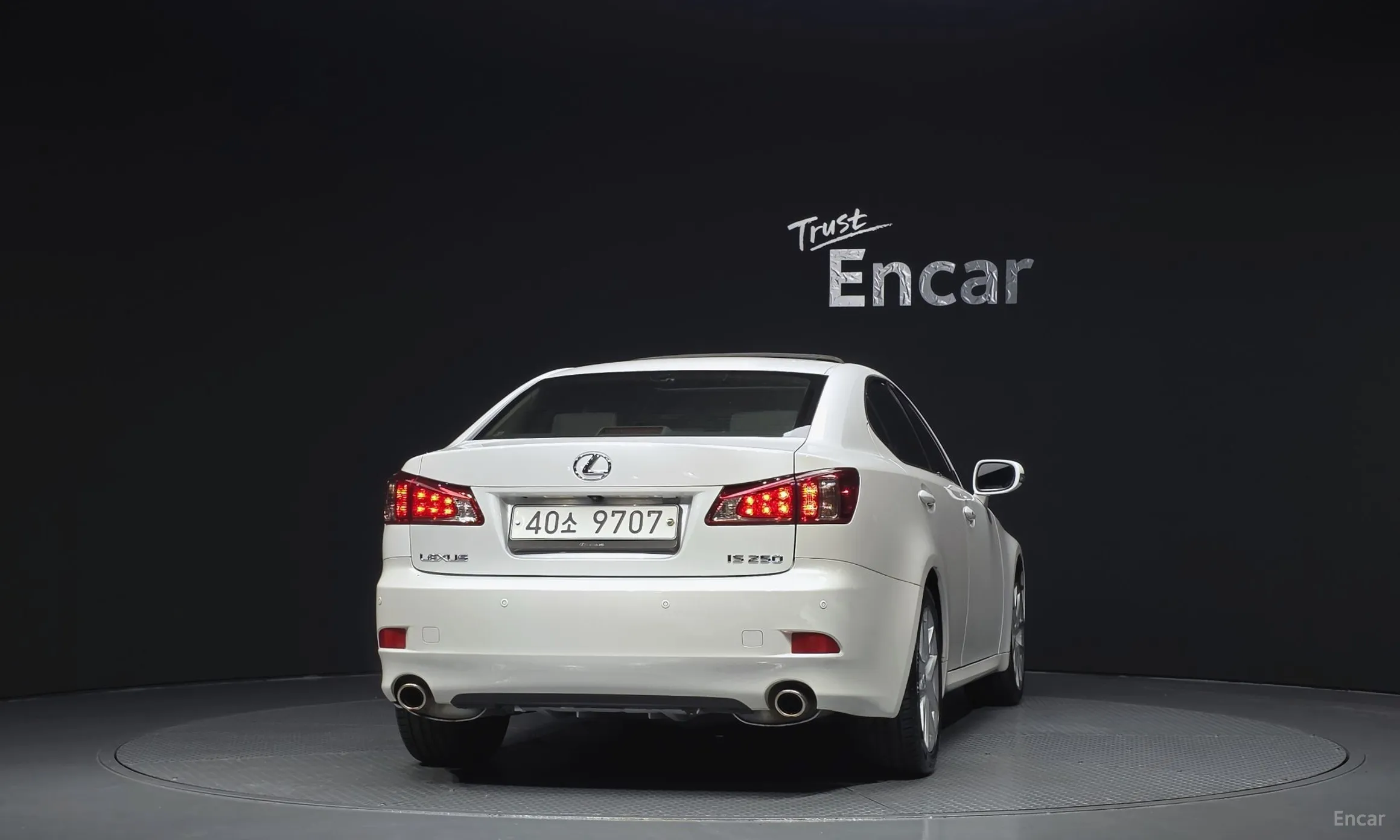 Lexus IS250 превью 4