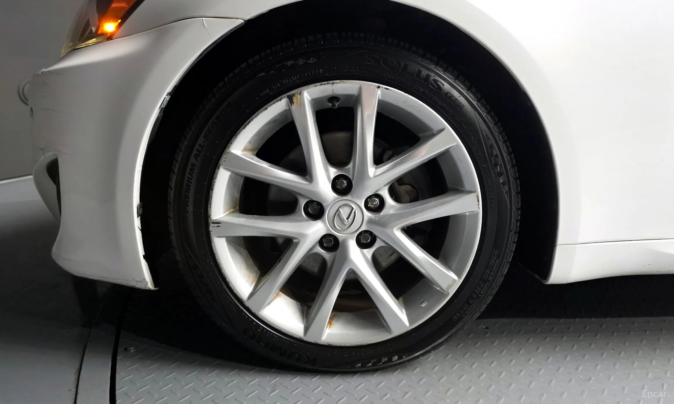 Lexus IS250 превью 5