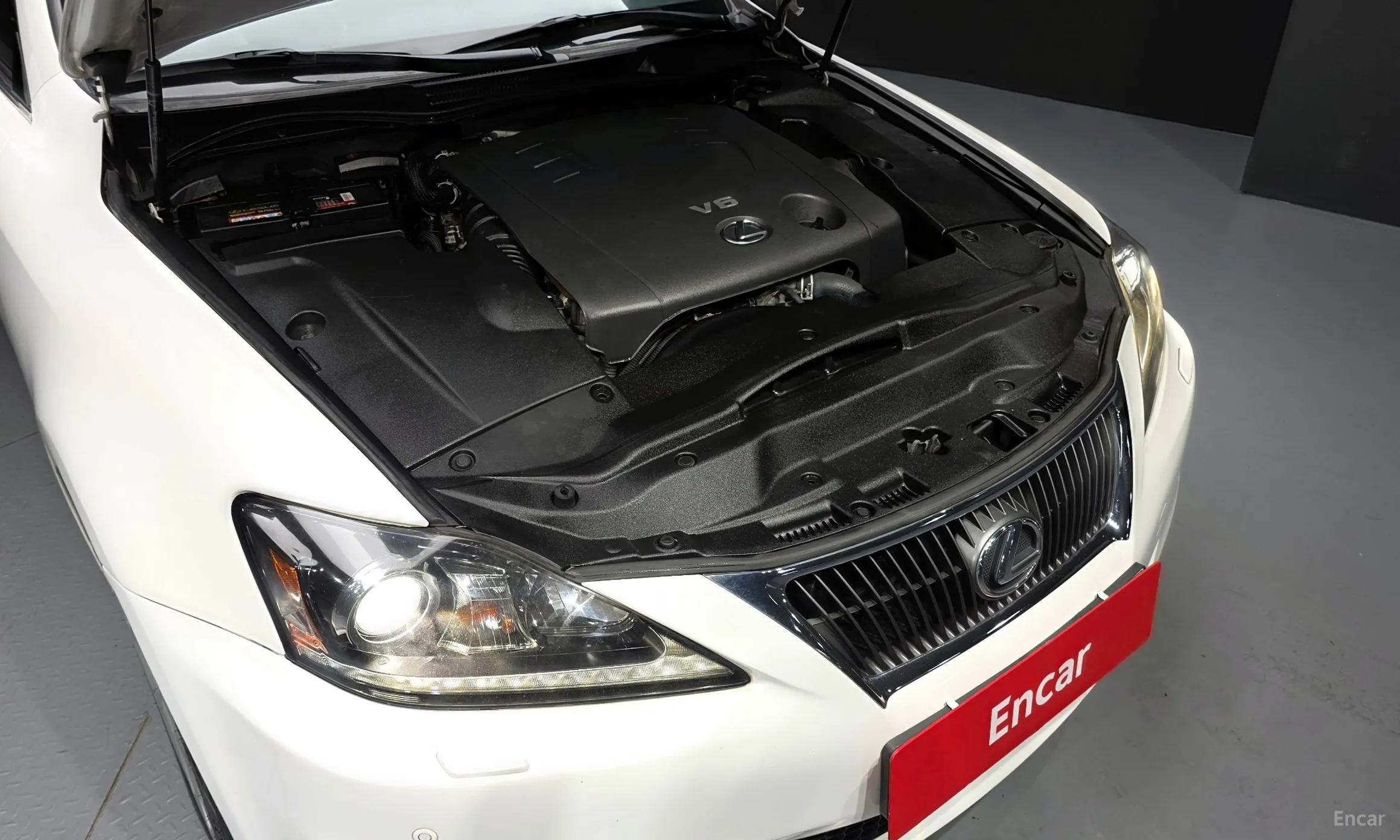 Lexus IS250 превью 6