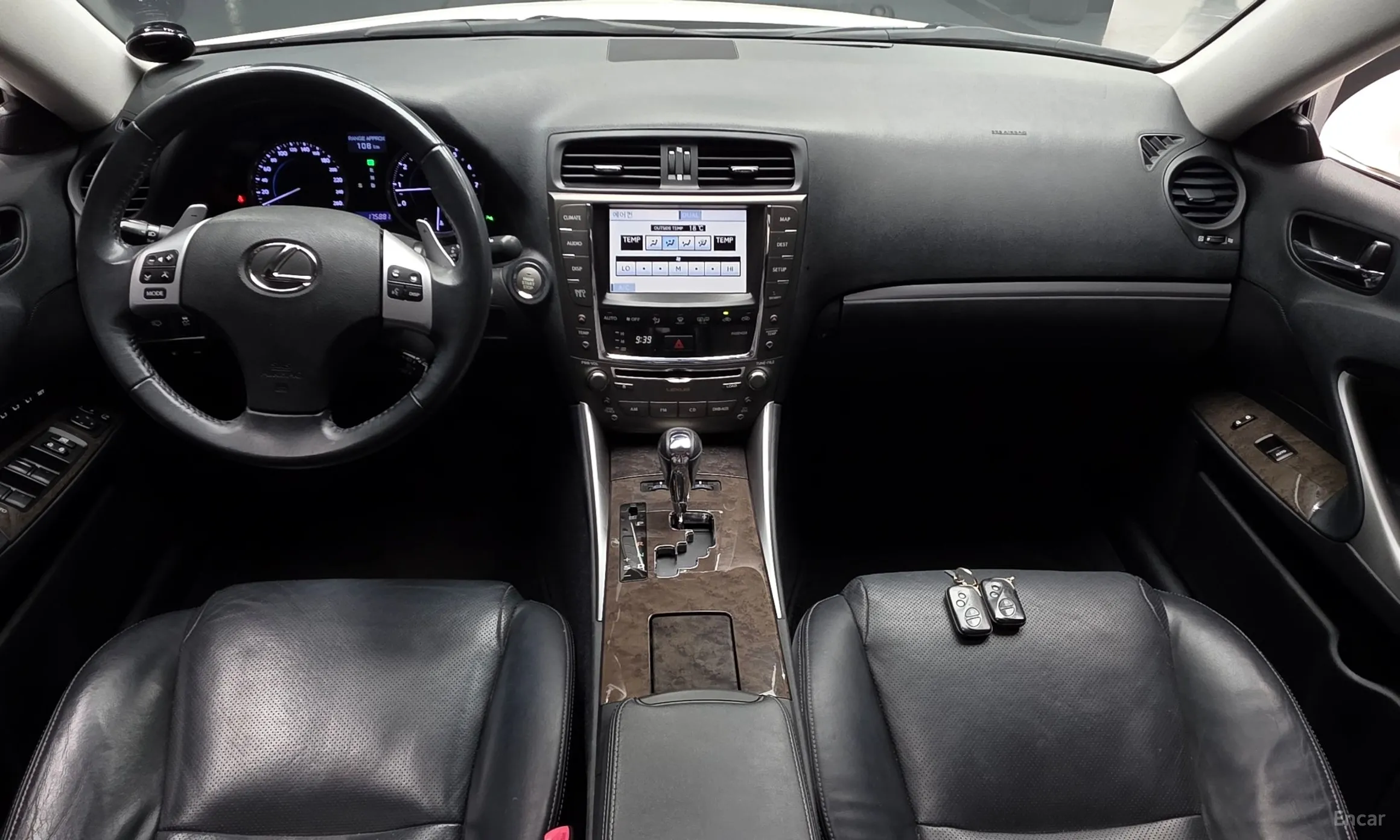 Lexus IS250 превью 7