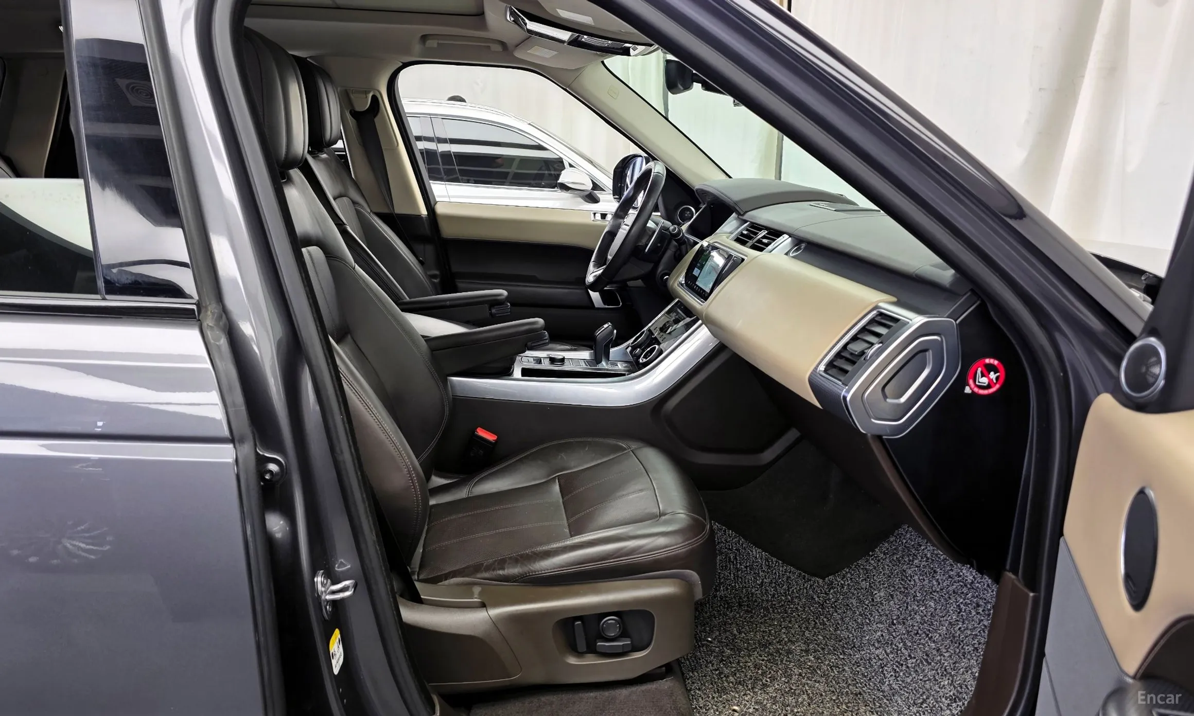 Land Rover Range Rover Sport 2nd Generation превью 11