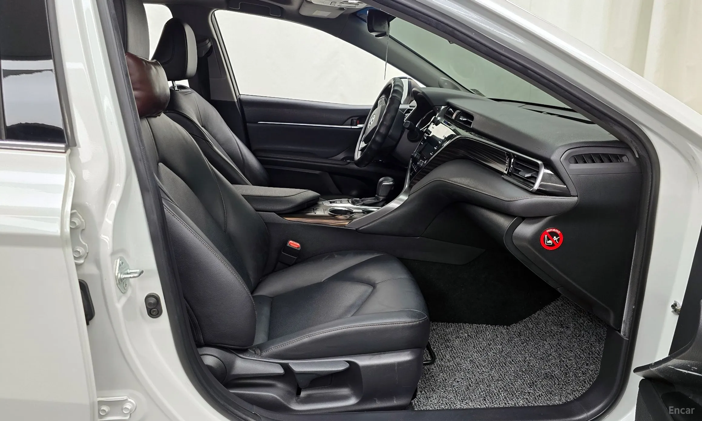 Toyota Camry (XV70) превью 11