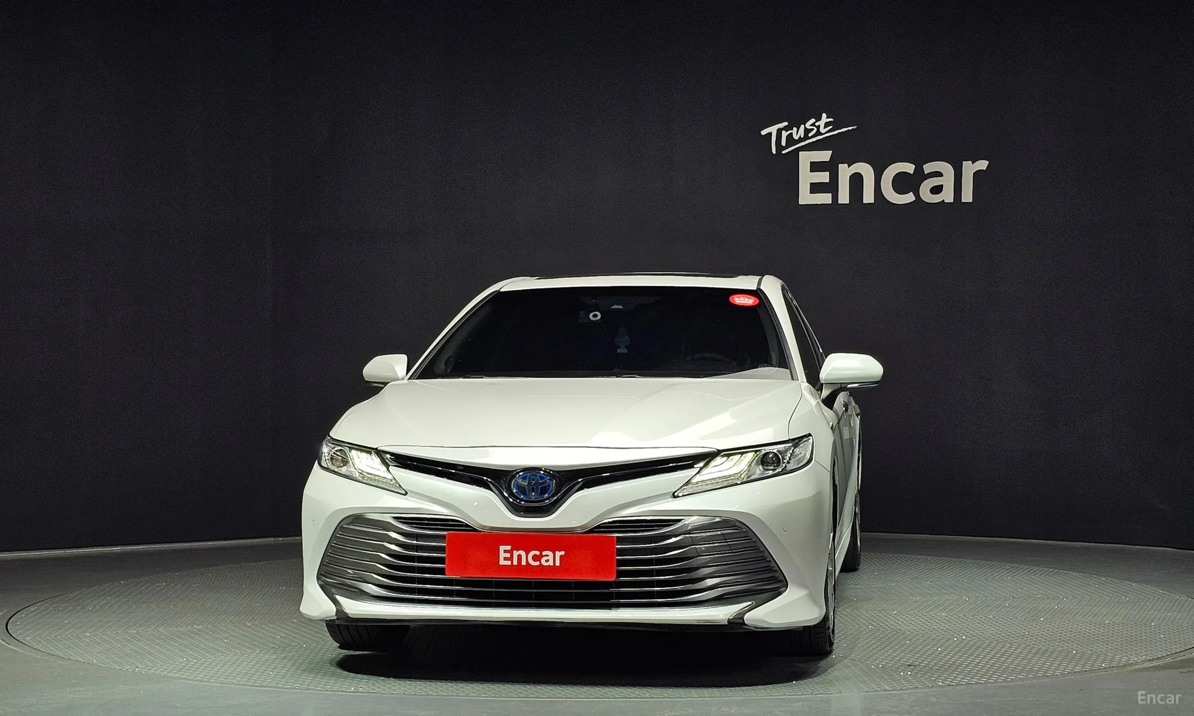 Toyota Camry (XV70) превью 3