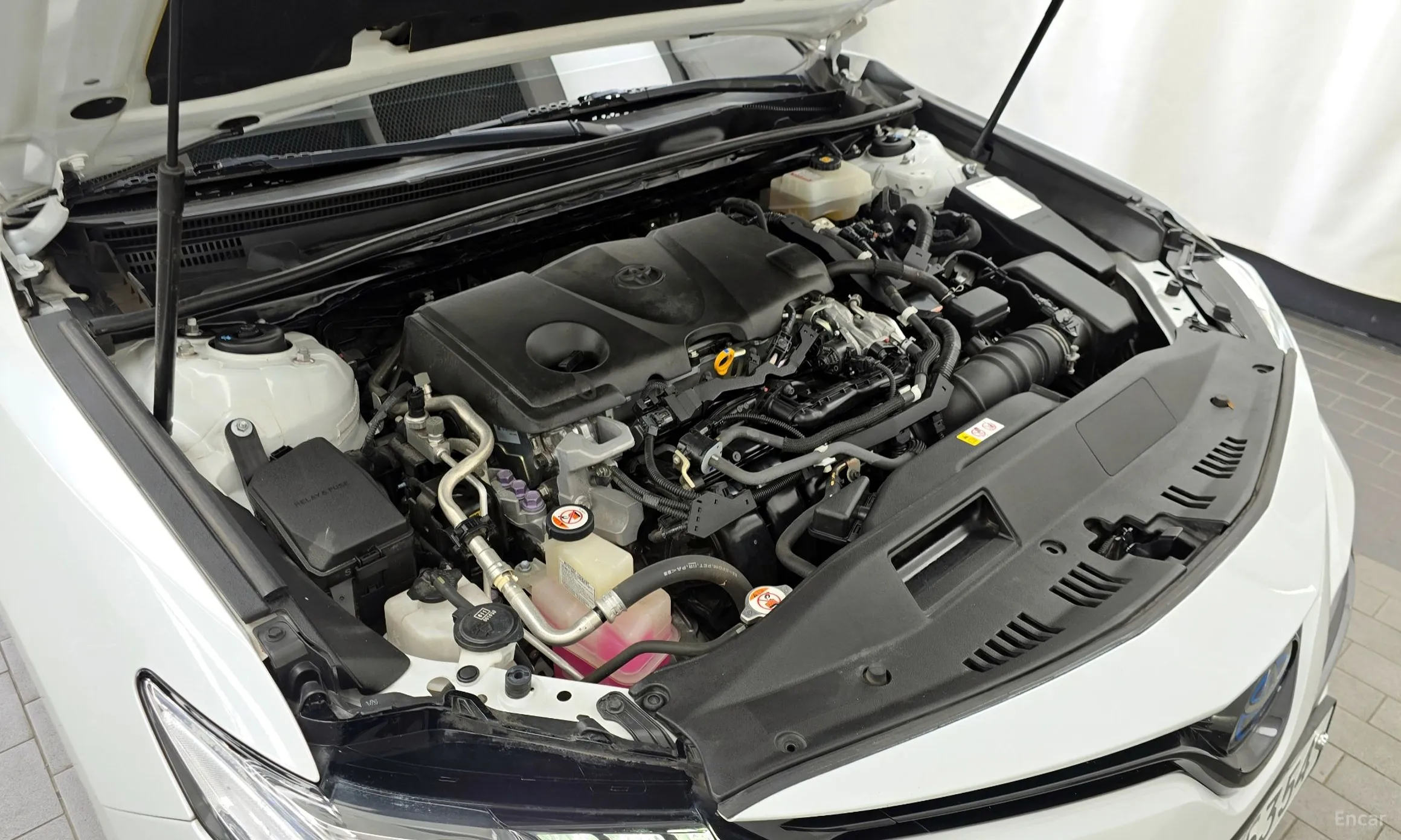 Toyota Camry (XV70) превью 6