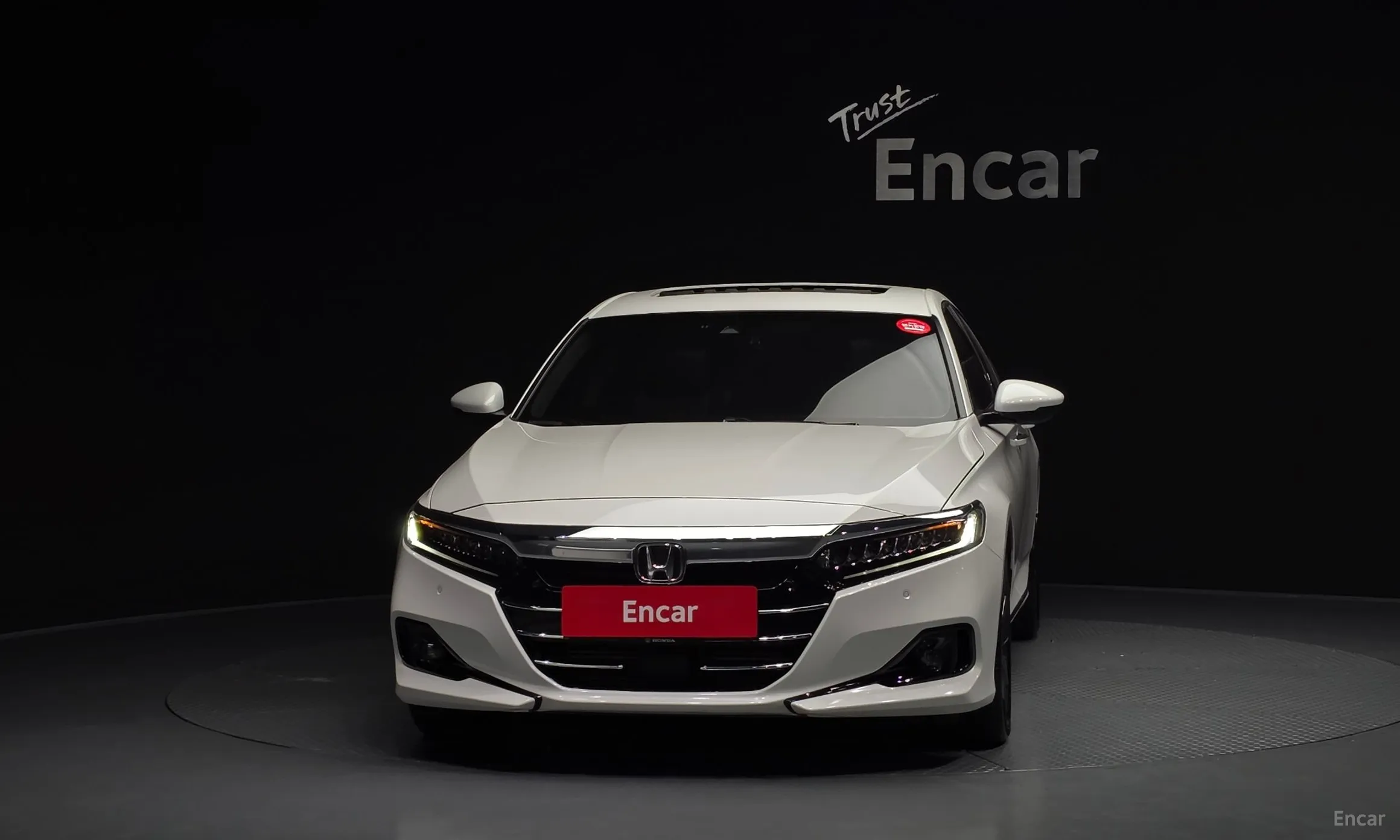 Honda Accord 10th Generation превью 3