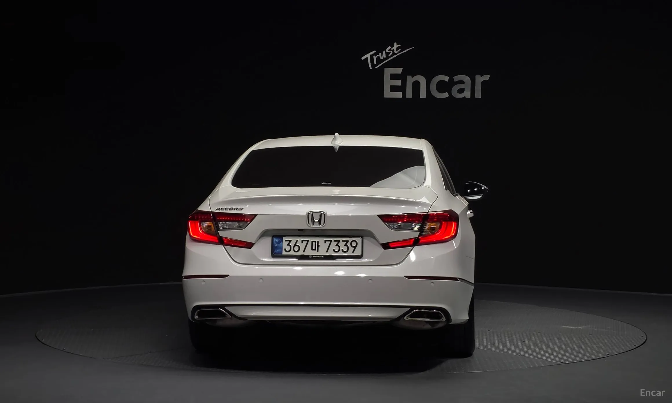 Honda Accord 10th Generation превью 4