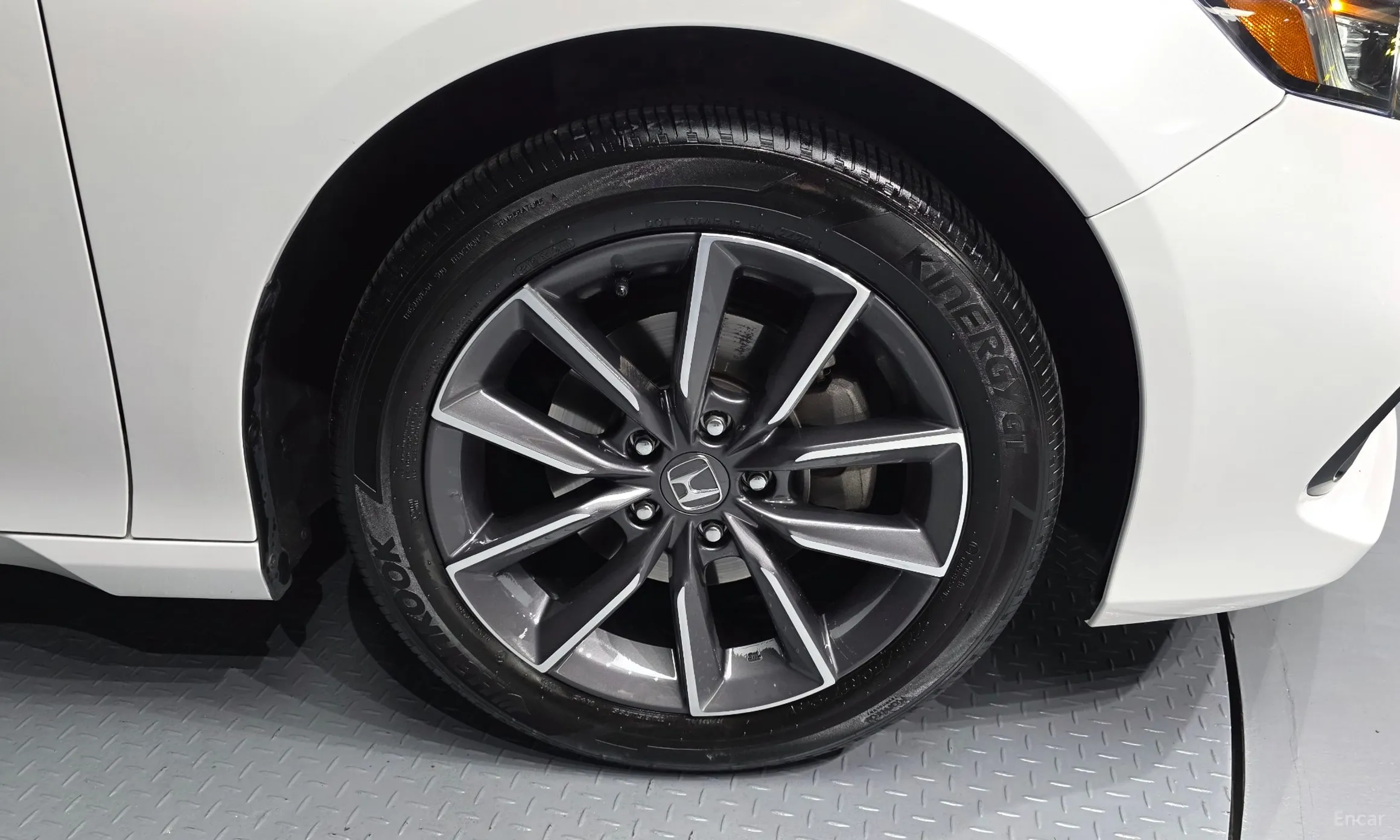 Honda Accord 10th Generation превью 5