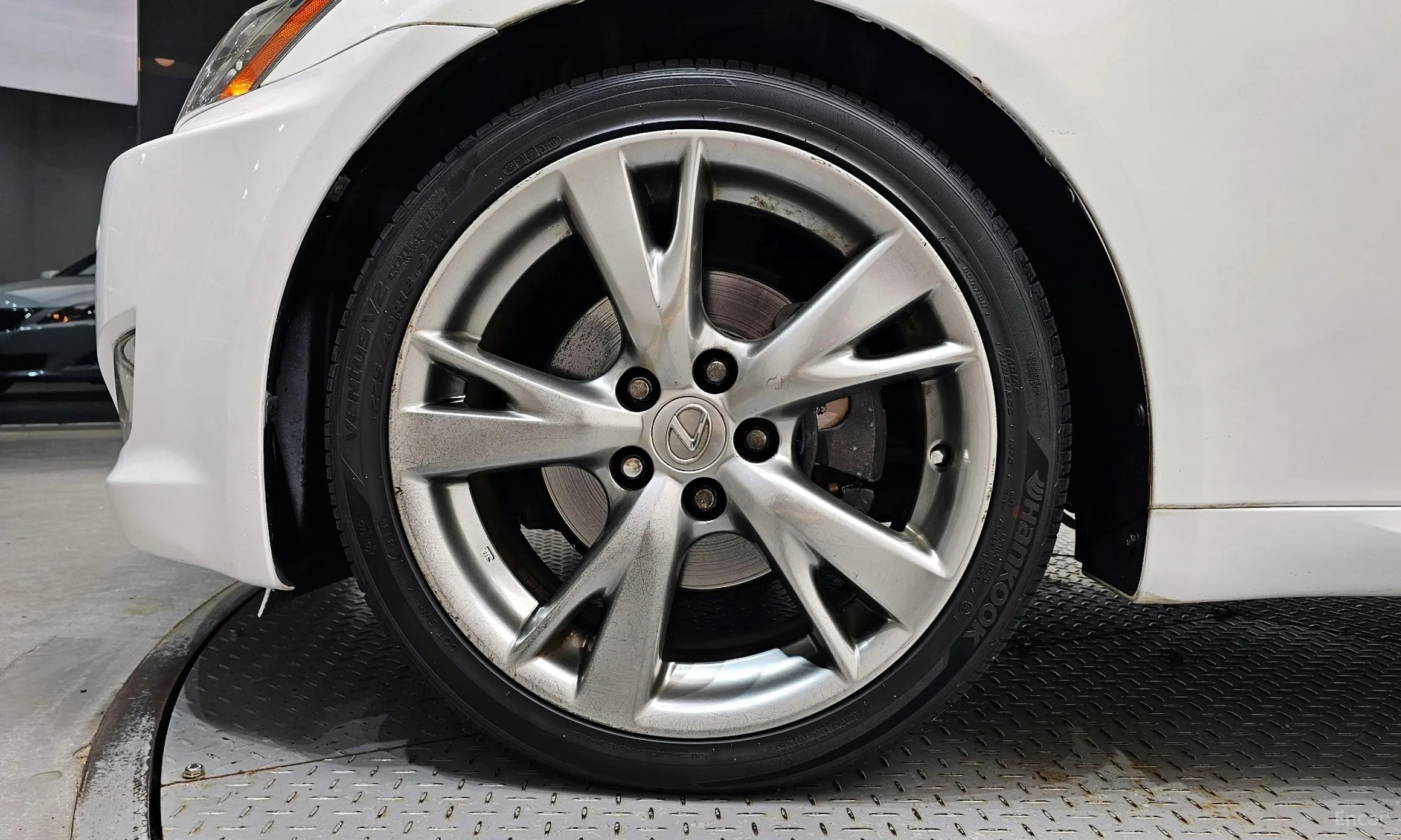 Lexus IS250 превью 5