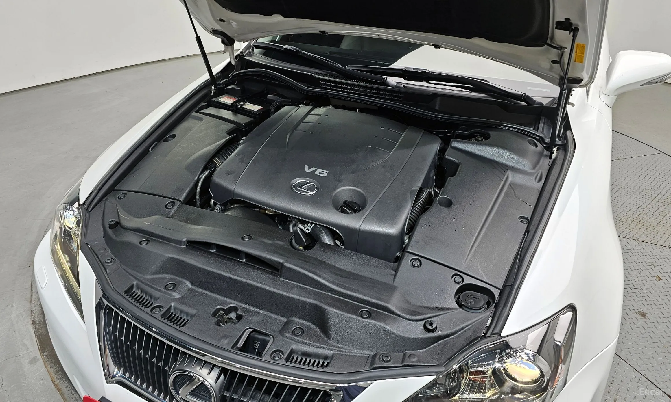 Lexus IS250 превью 6