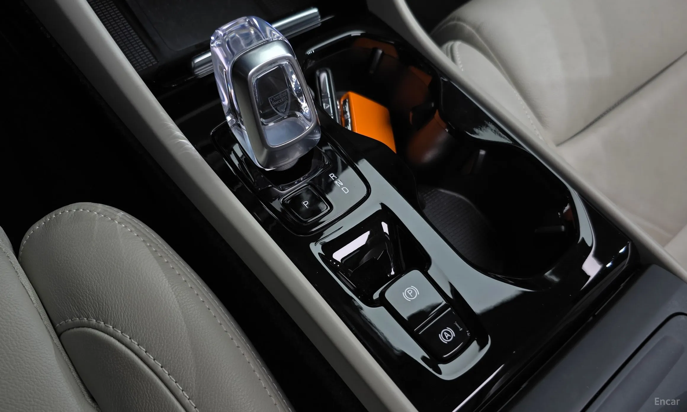 Volvo XC40 превью 9