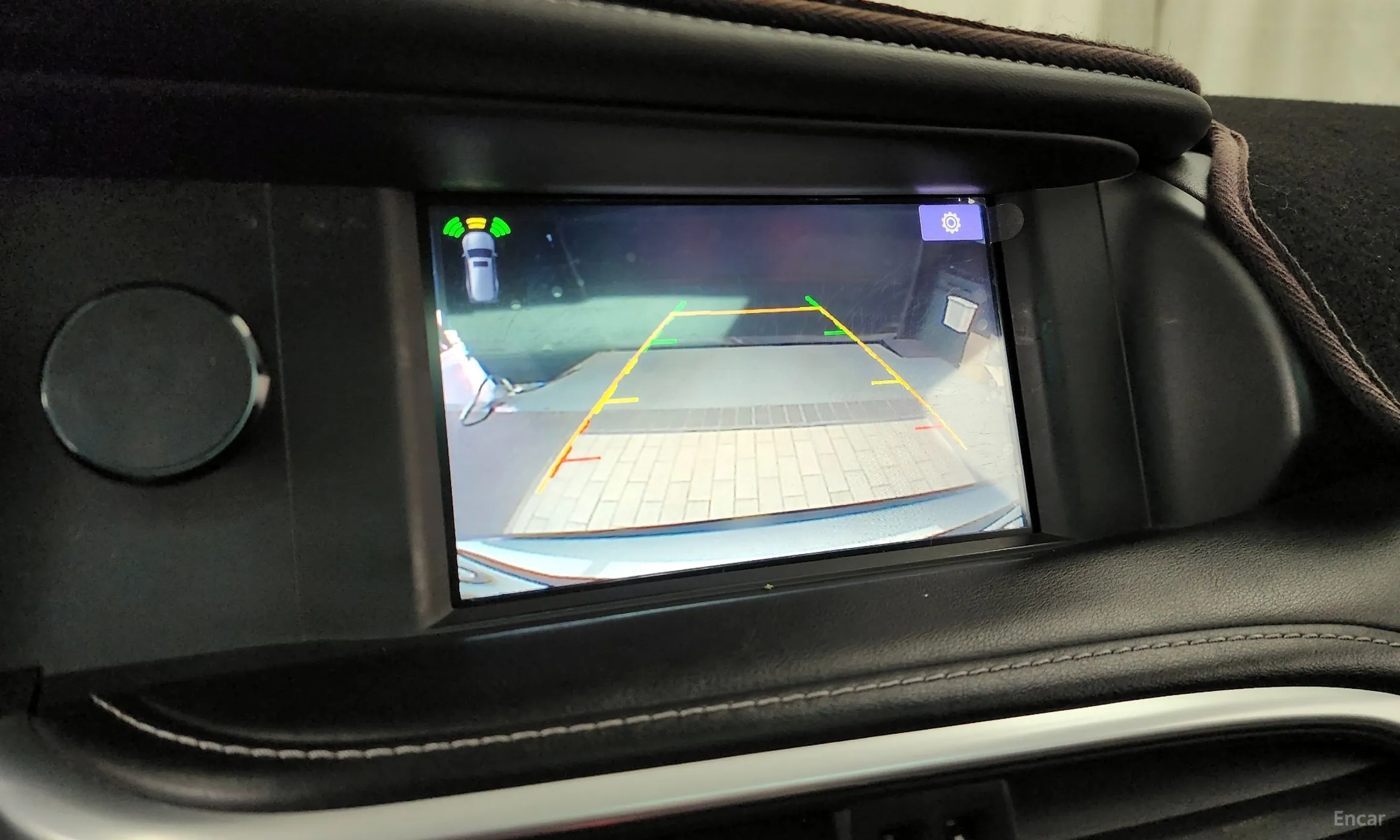 Infiniti Q30 превью 15