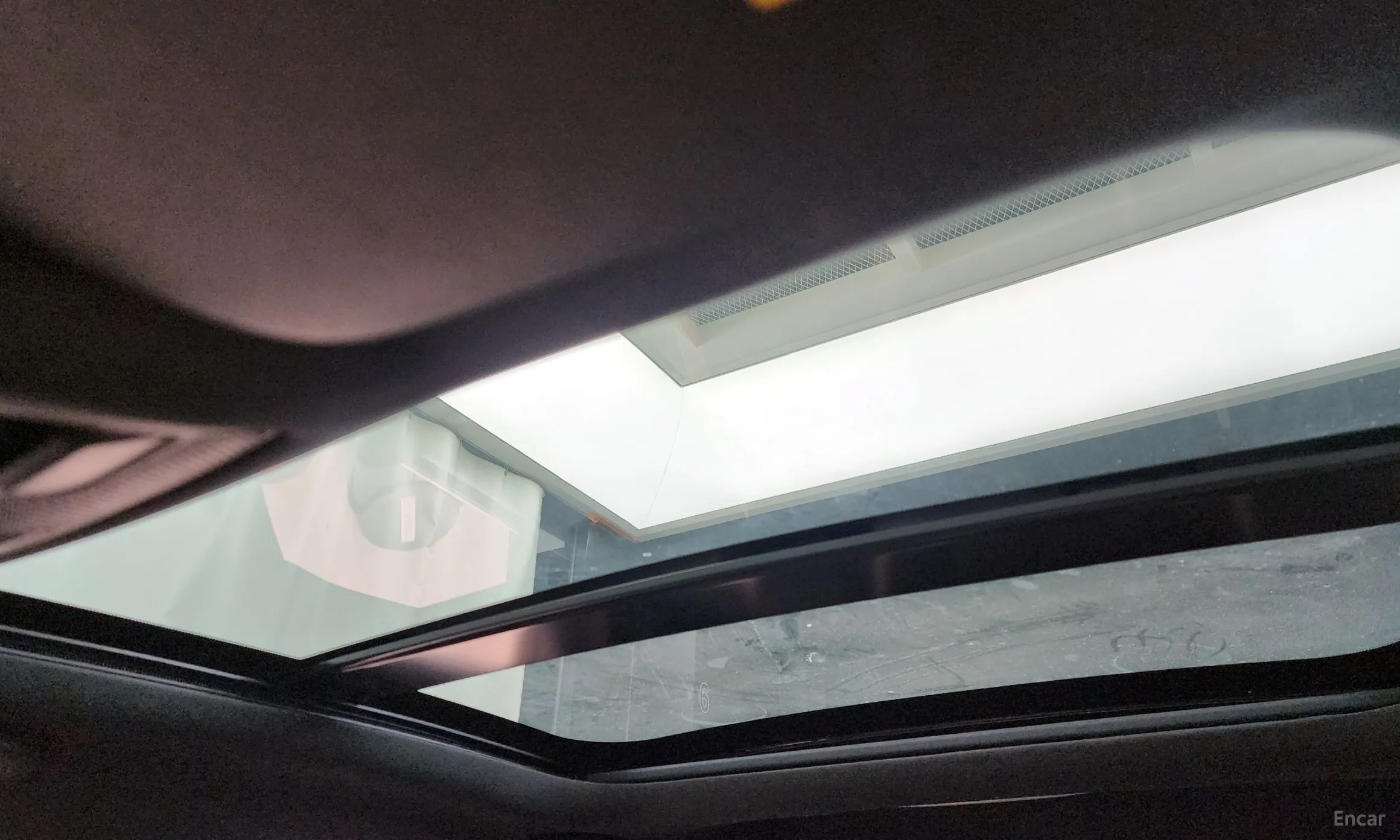 Infiniti Q30 превью 18