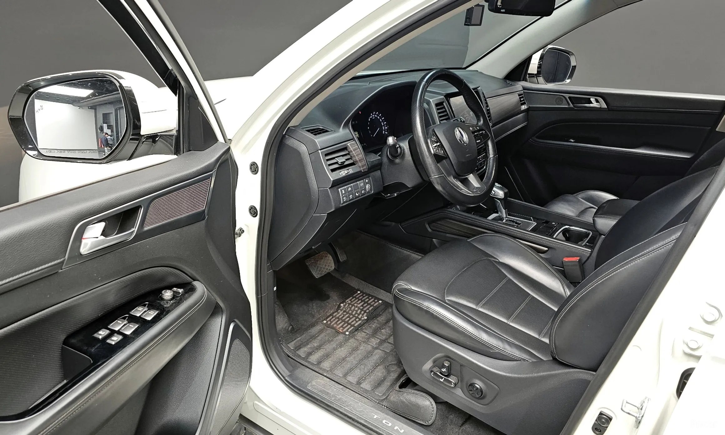 KG Mobility (SsangYong) G4 Rexton превью 12