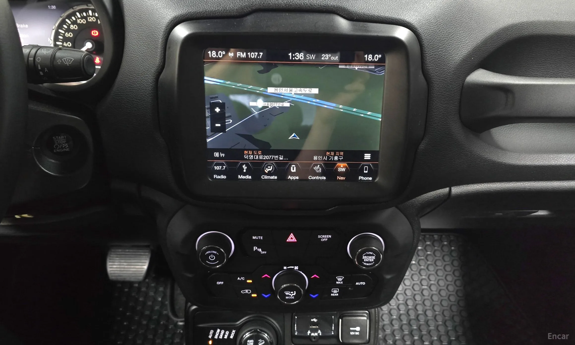 Jeep Renegade превью 14