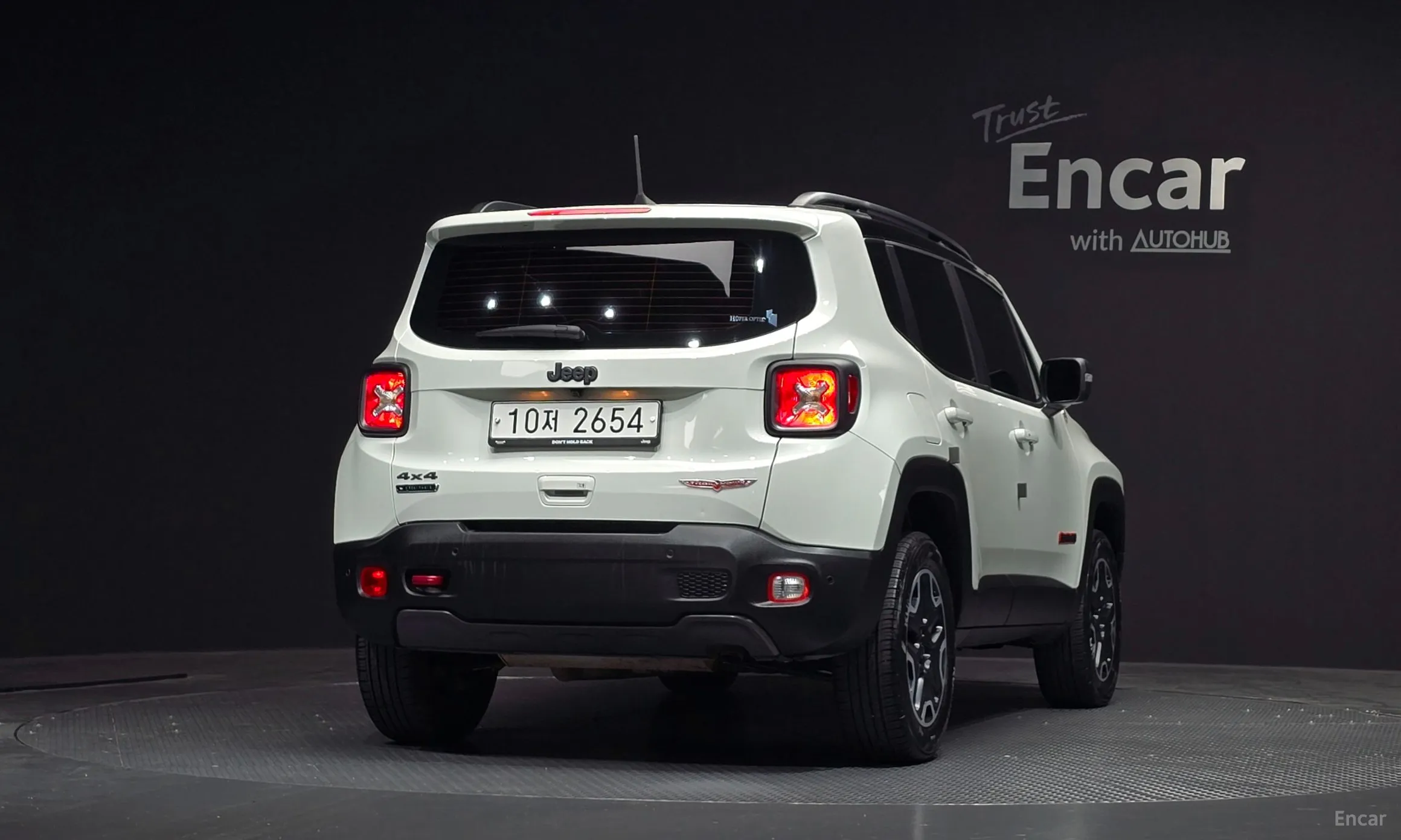 Jeep Renegade превью 4