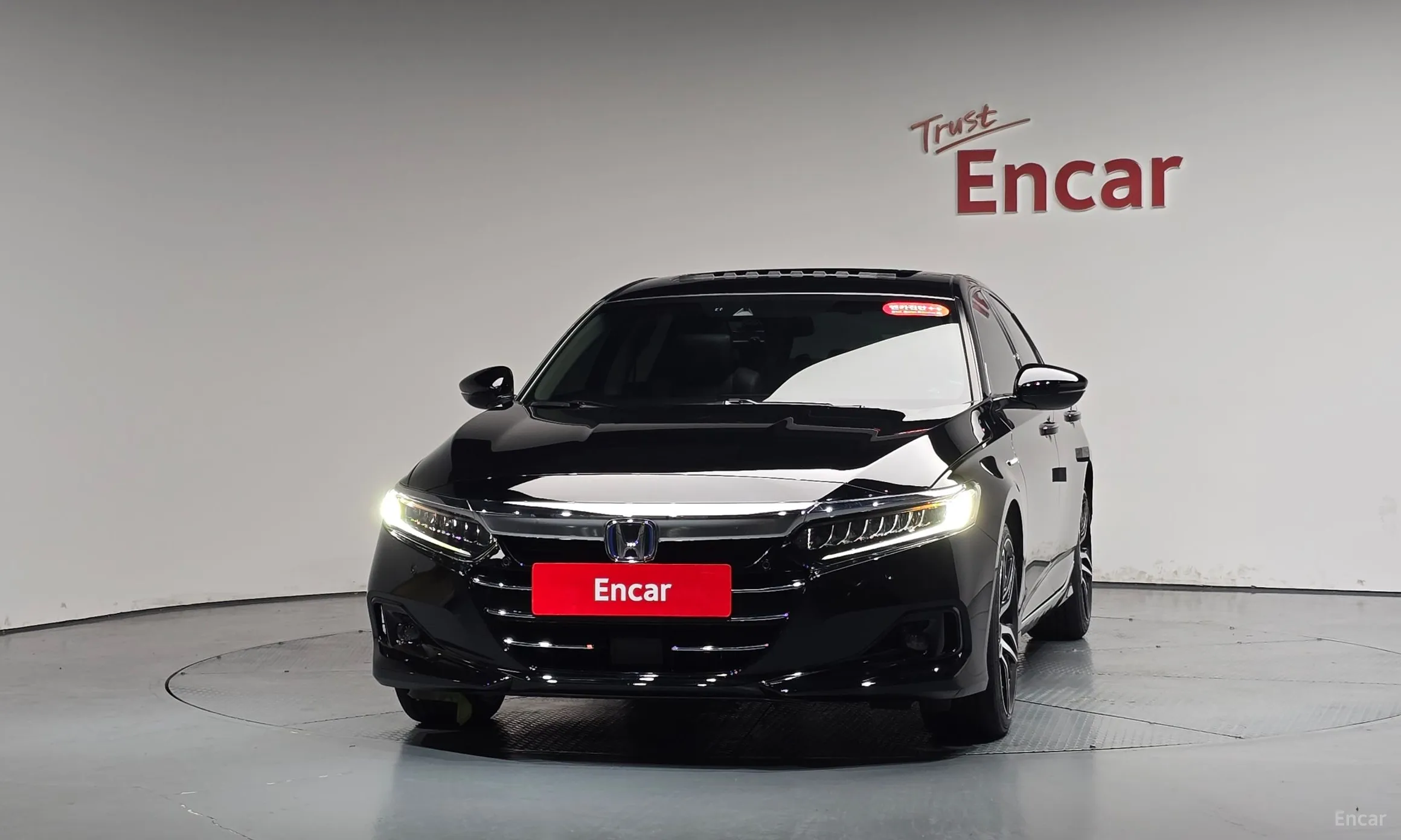 Honda Accord 10th Generation превью 3