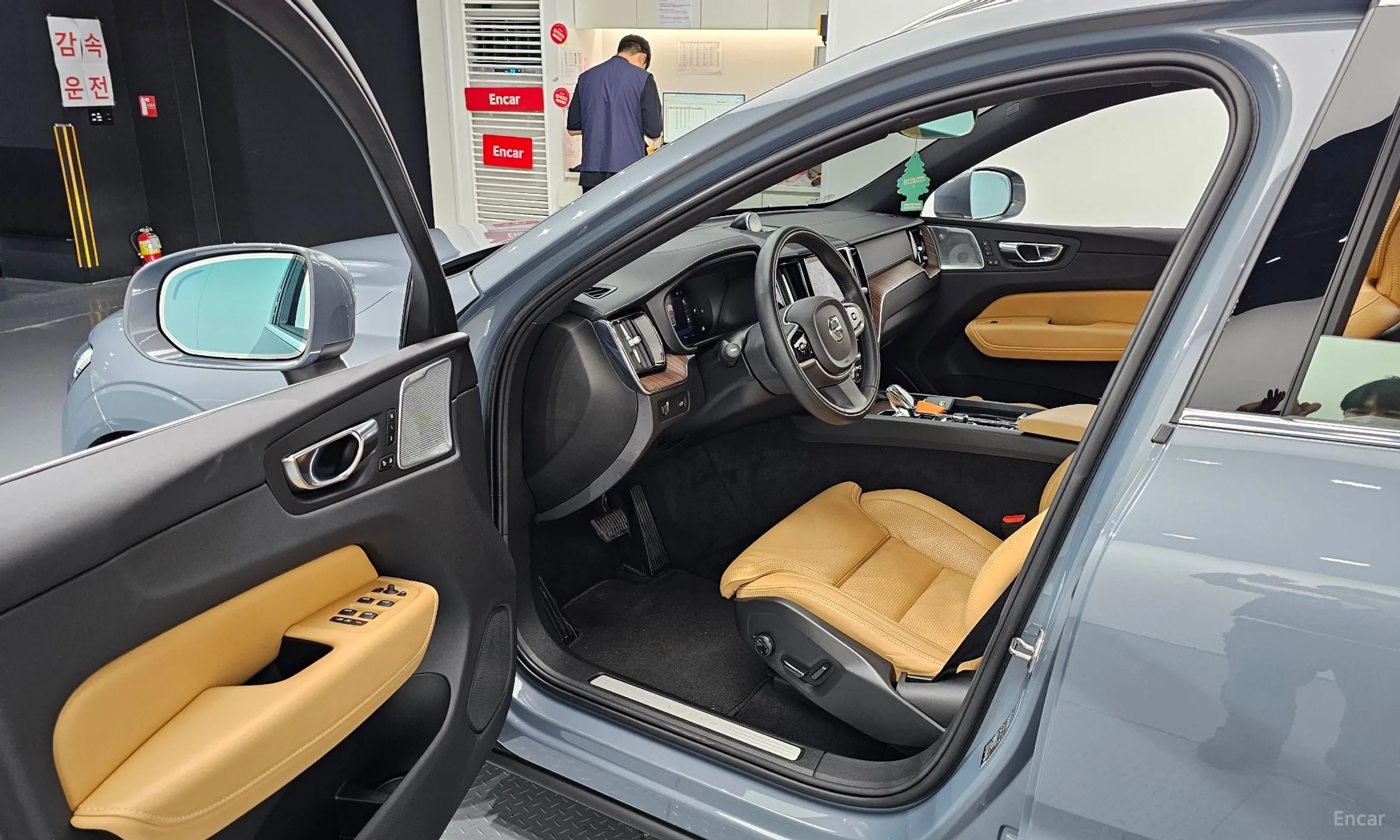Volvo XC60 Gen 2 превью 10