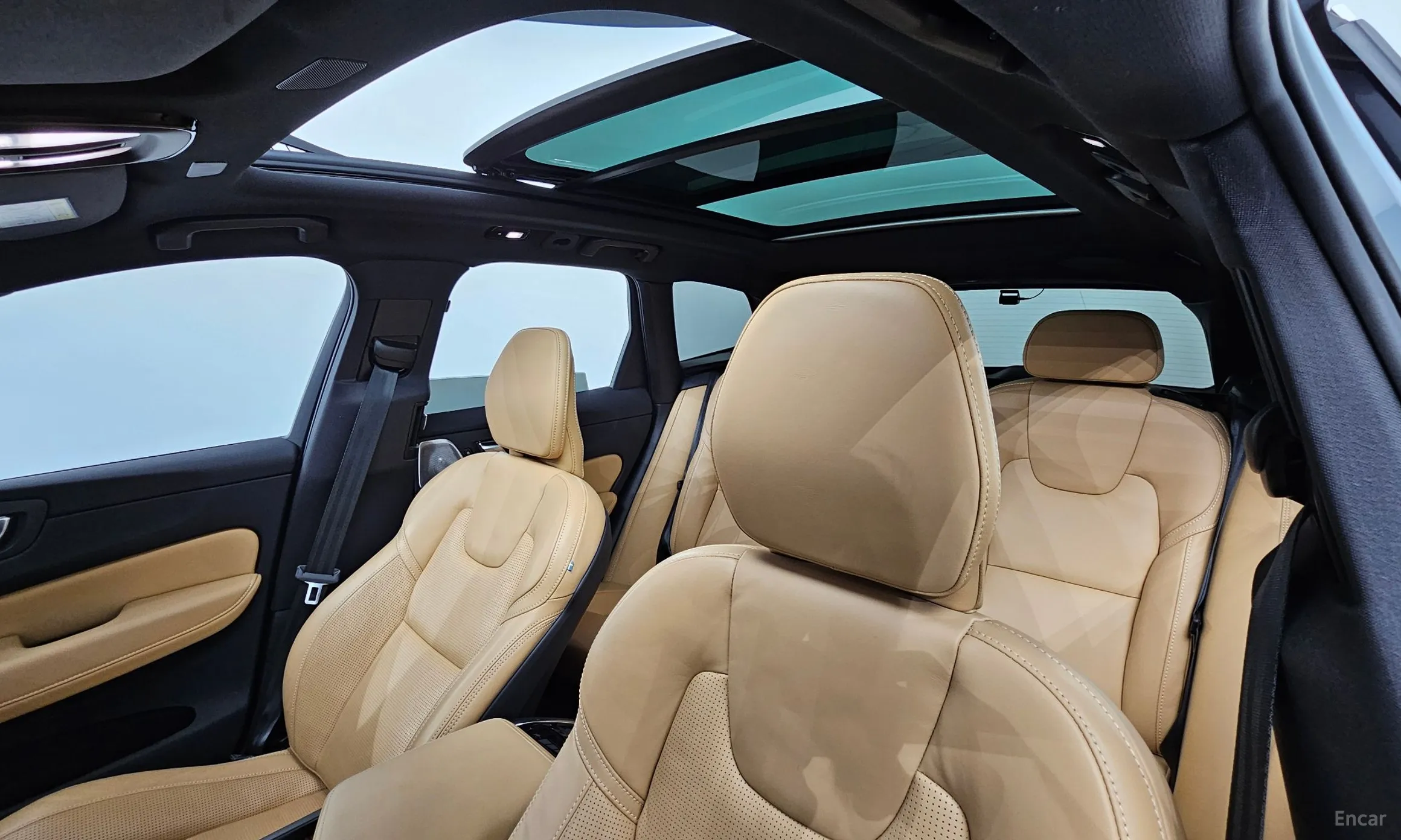 Volvo XC60 Gen 2 превью 18