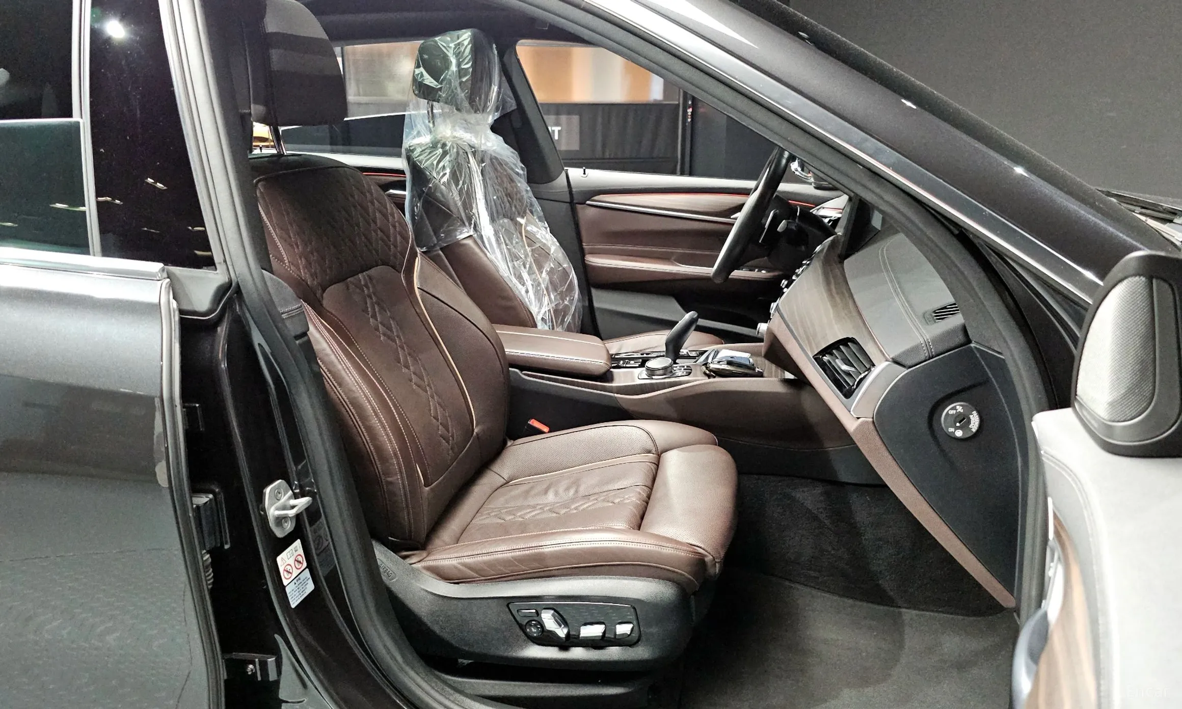 BMW 6-Series GT (G32) превью 12