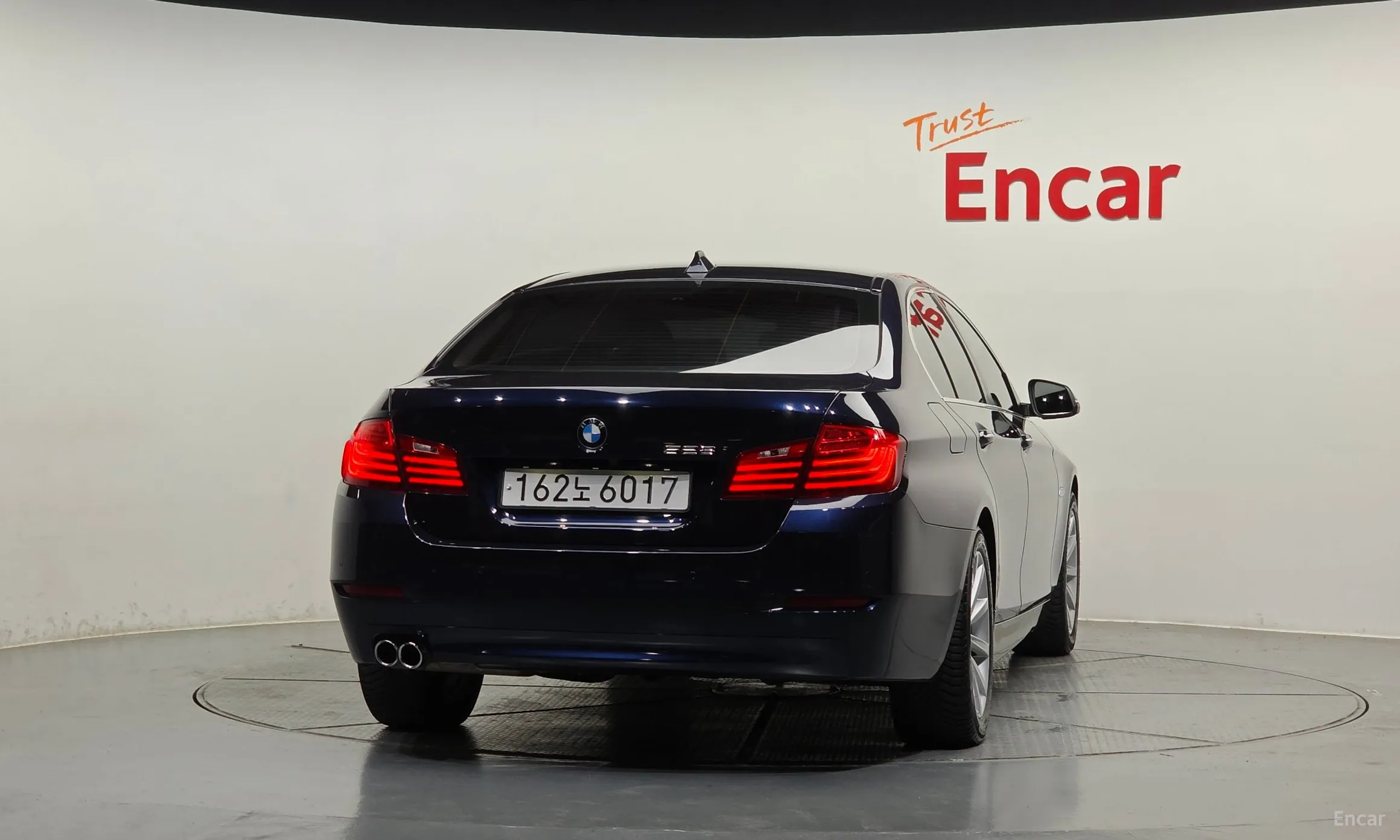 BMW 5 Series (F10) превью 4
