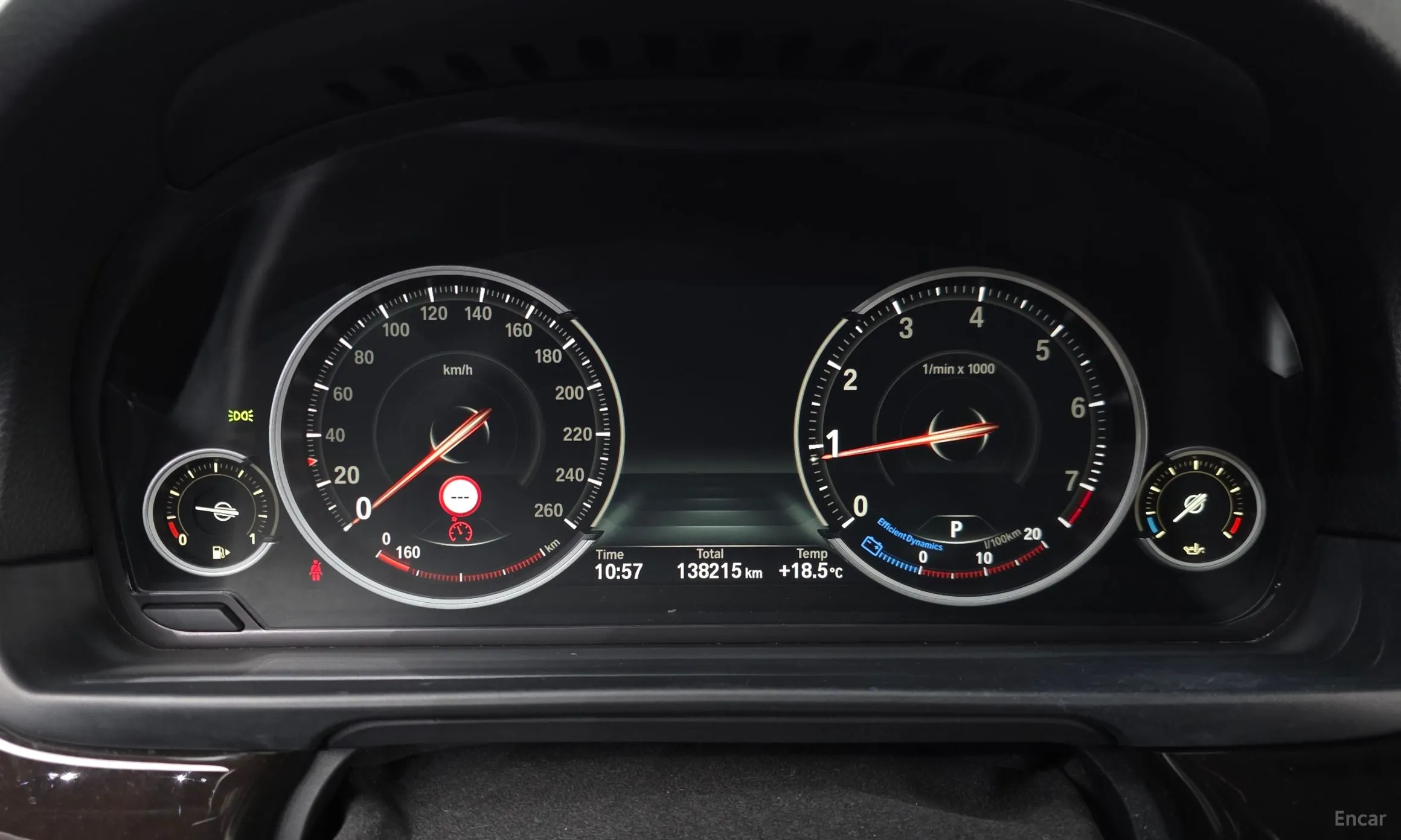 BMW 5 Series (F10) превью 8