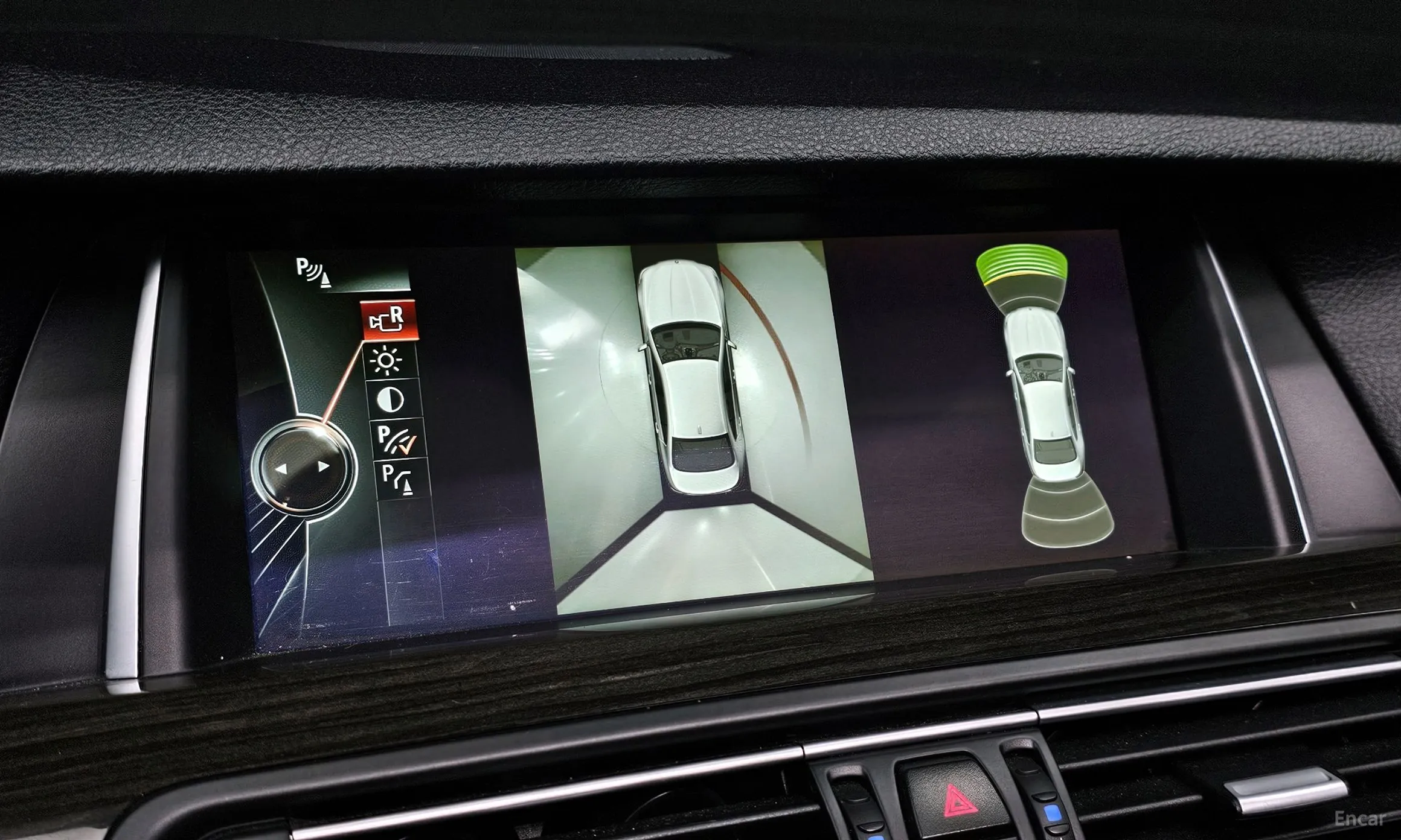 BMW 5 Series (F10) превью 15