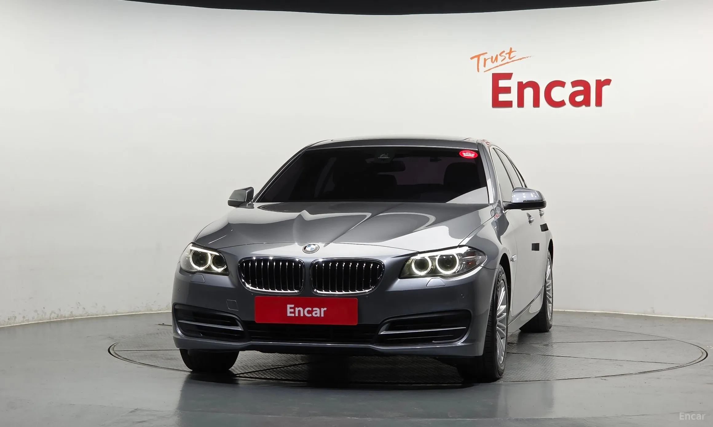 BMW 5 Series (F10) превью 3