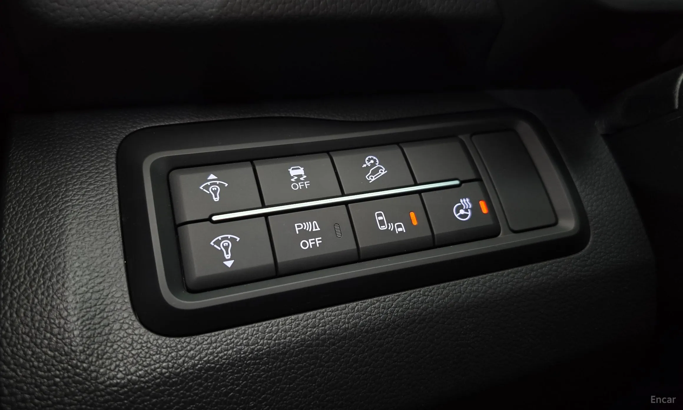 KG Mobility (SsangYong) Tivoli превью 17