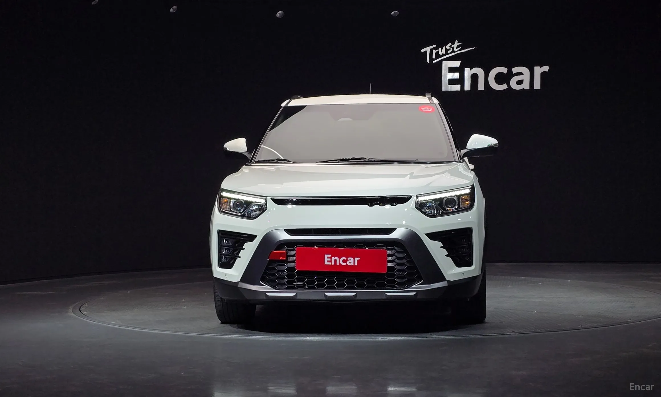 KG Mobility (SsangYong) Tivoli превью 3