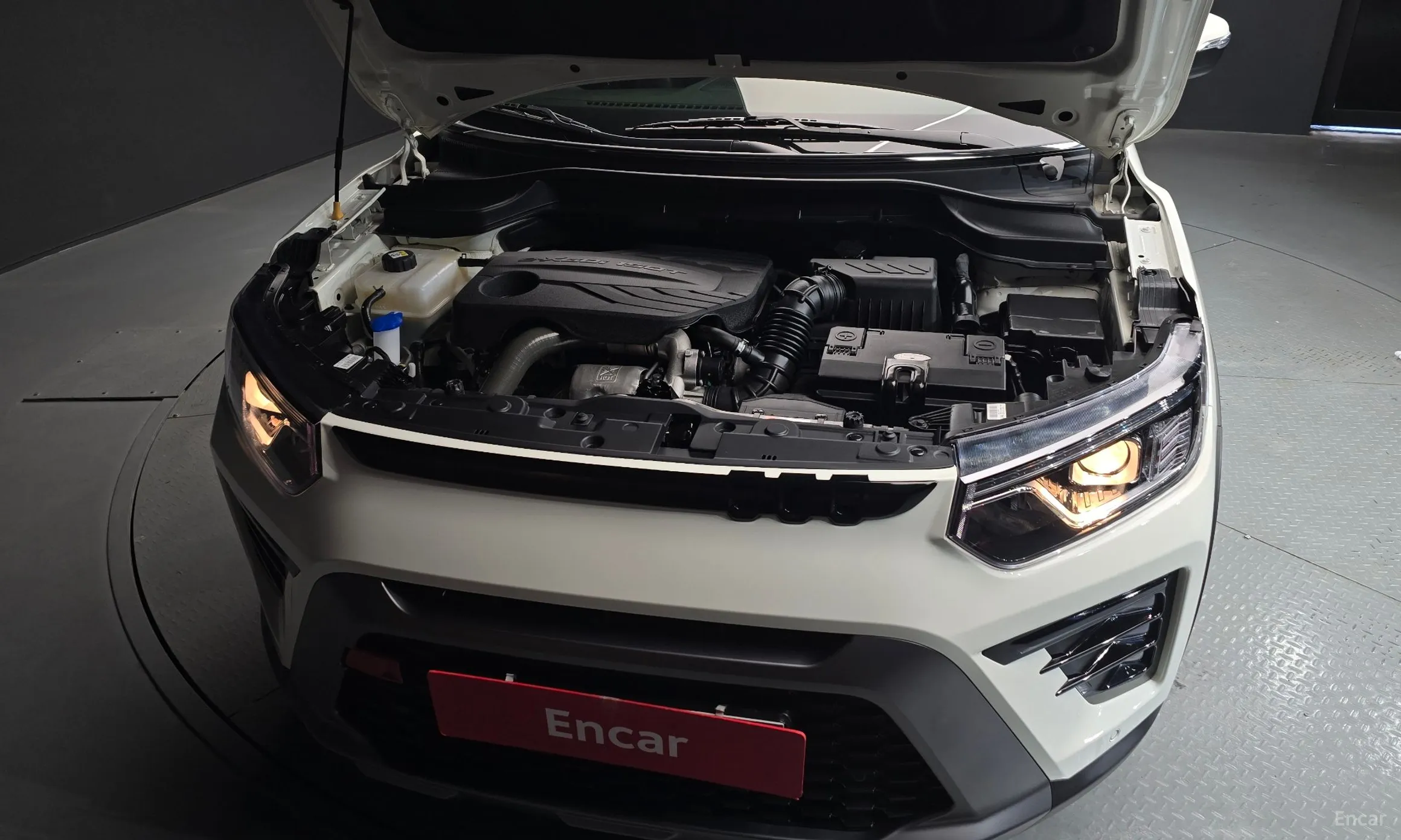 KG Mobility (SsangYong) Tivoli превью 6
