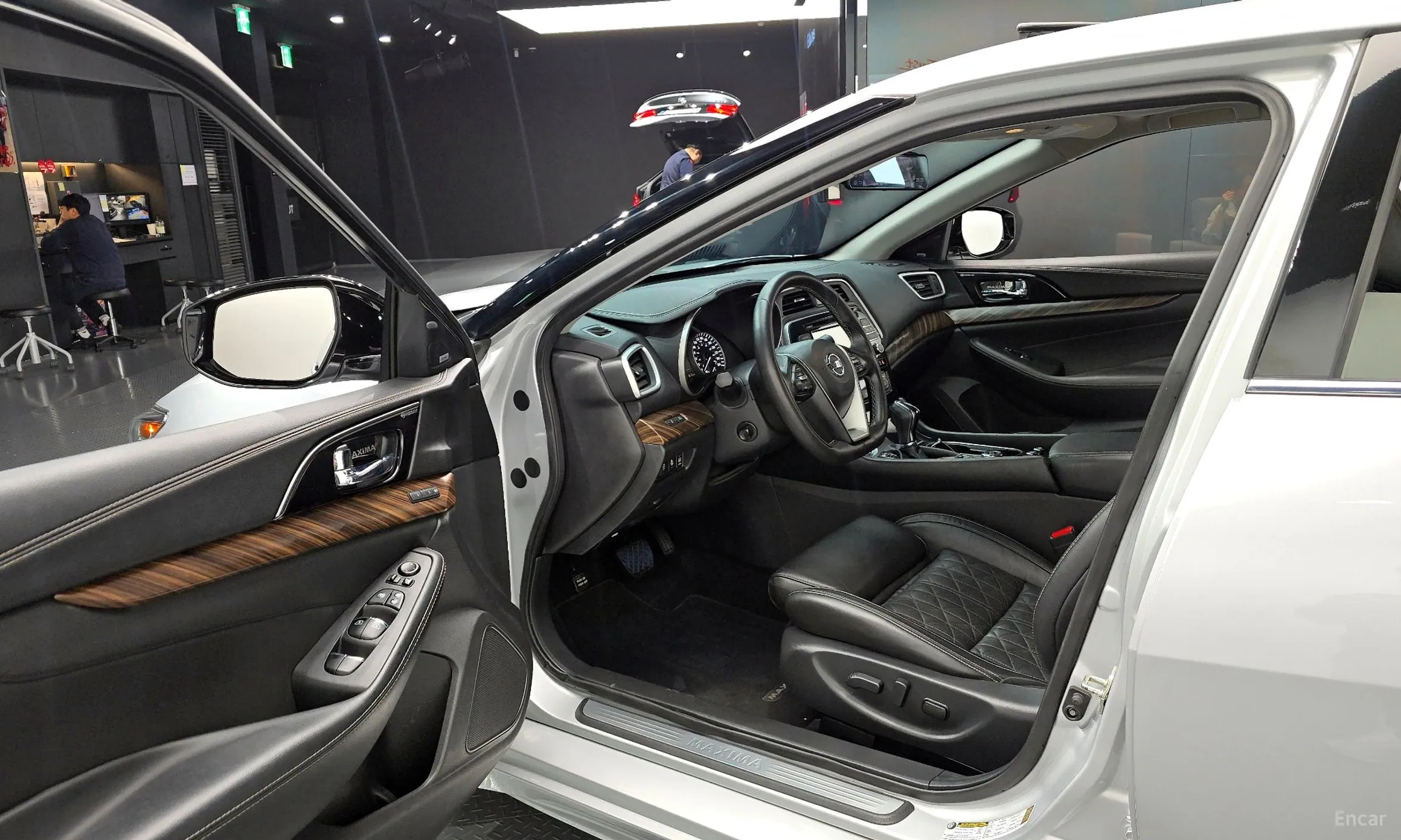 Nissan Maxima (A36) превью 10