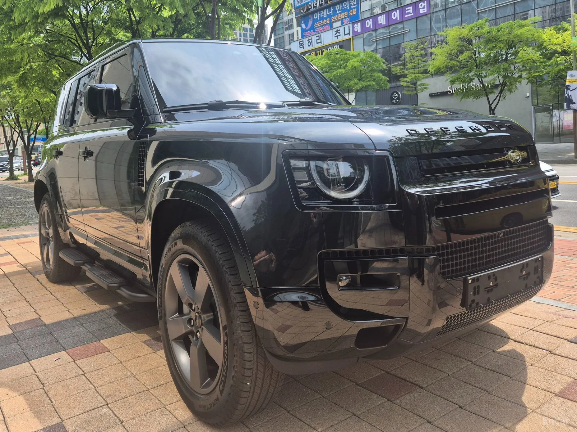 Land Rover Defender (L663)