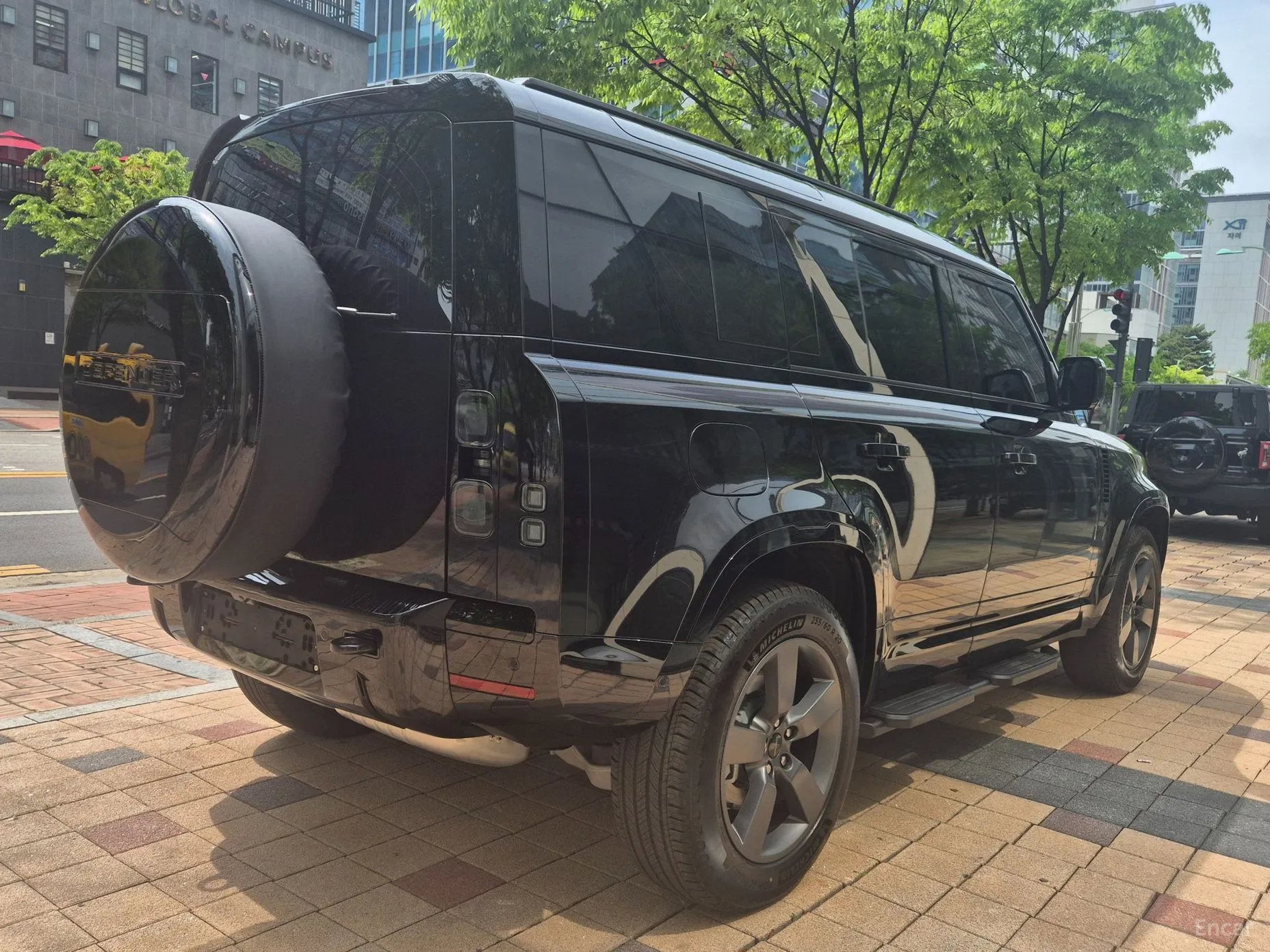 Land Rover Defender (L663) превью 4