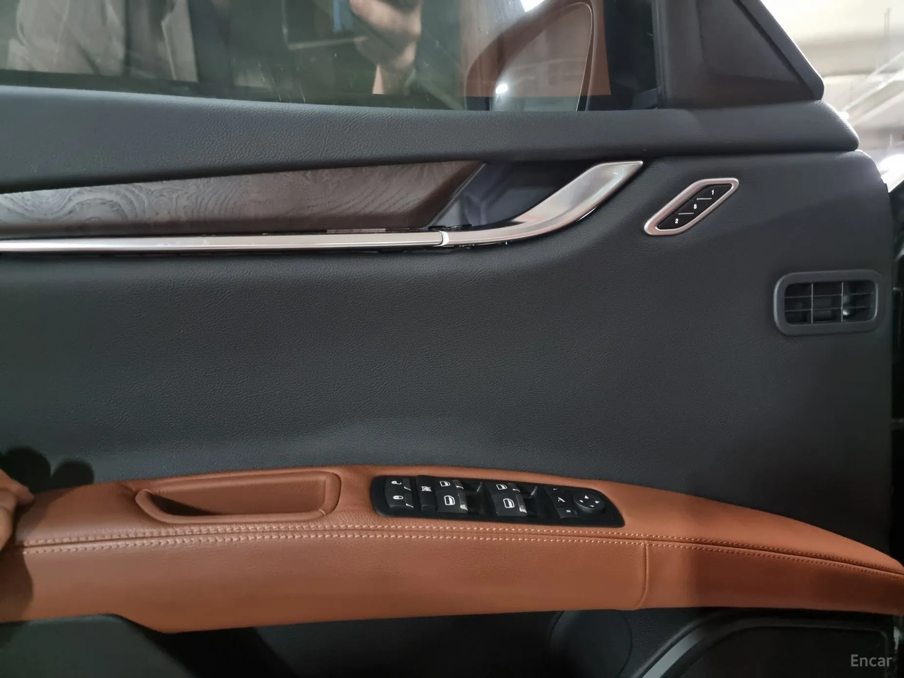 Maserati Ghibli превью 12