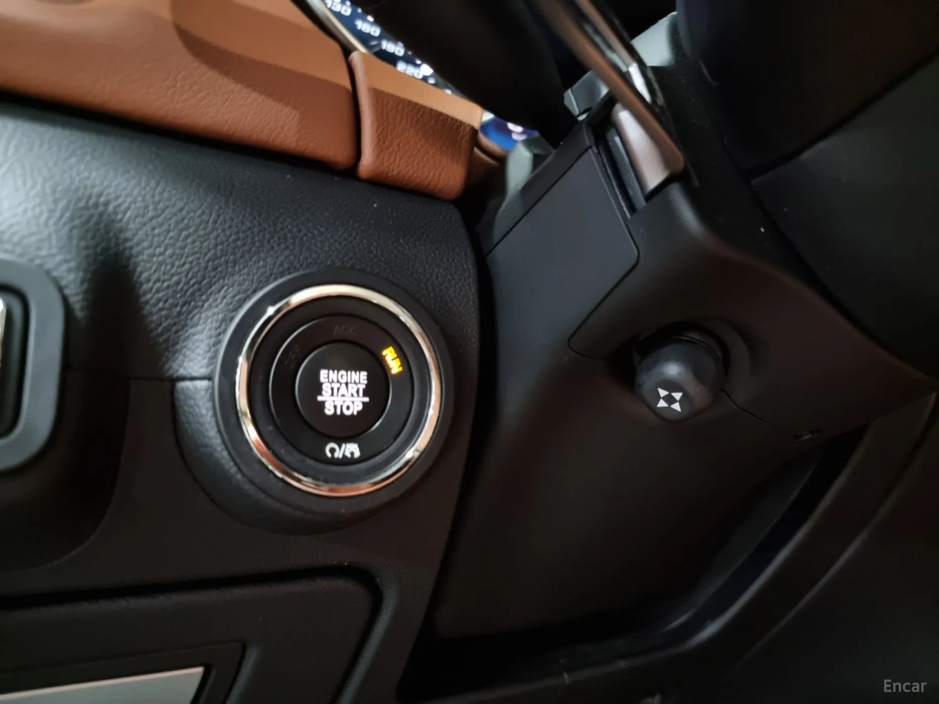Maserati Ghibli превью 16