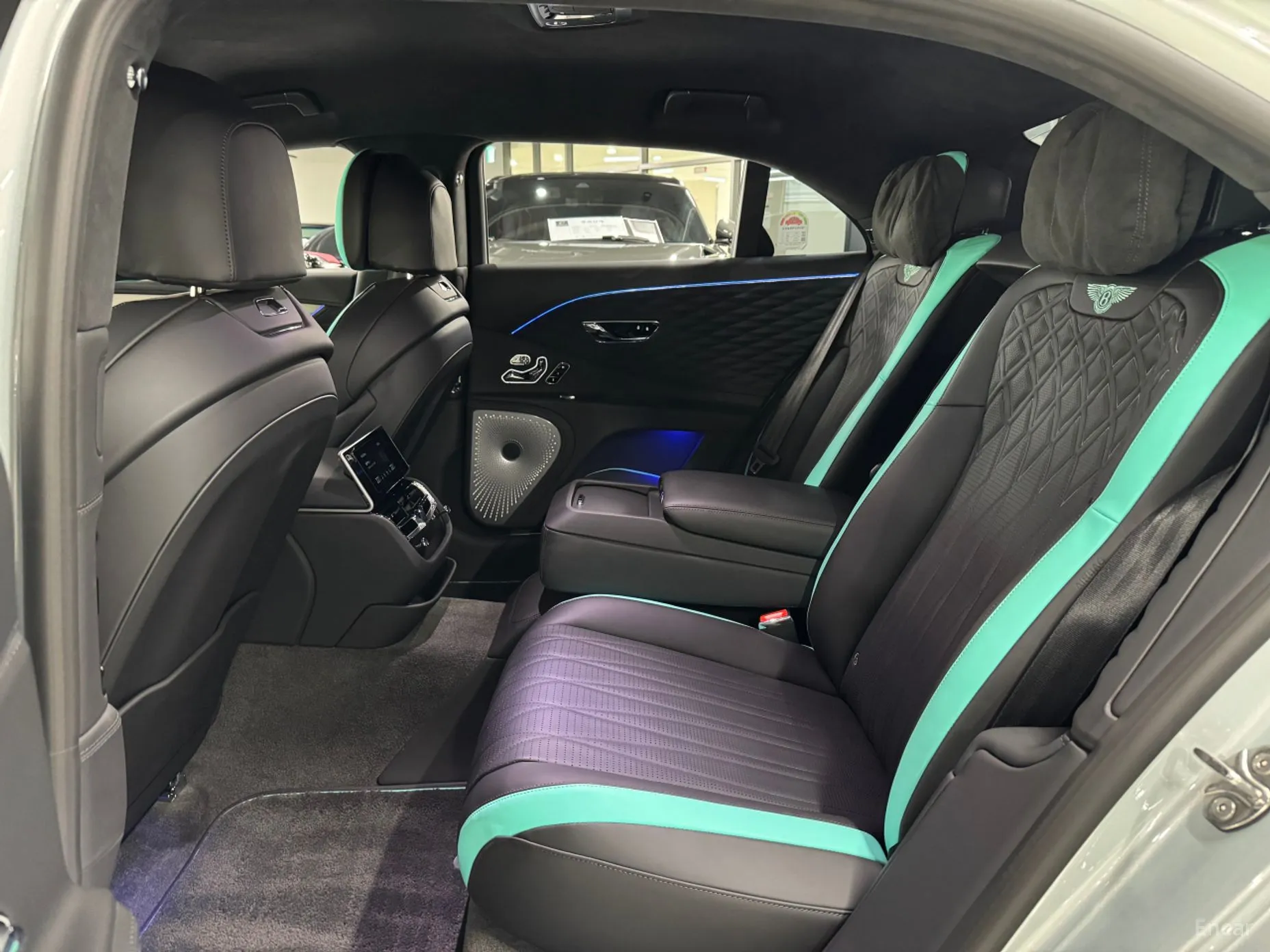 Bentley Flying Spur 3rd Generation превью 13