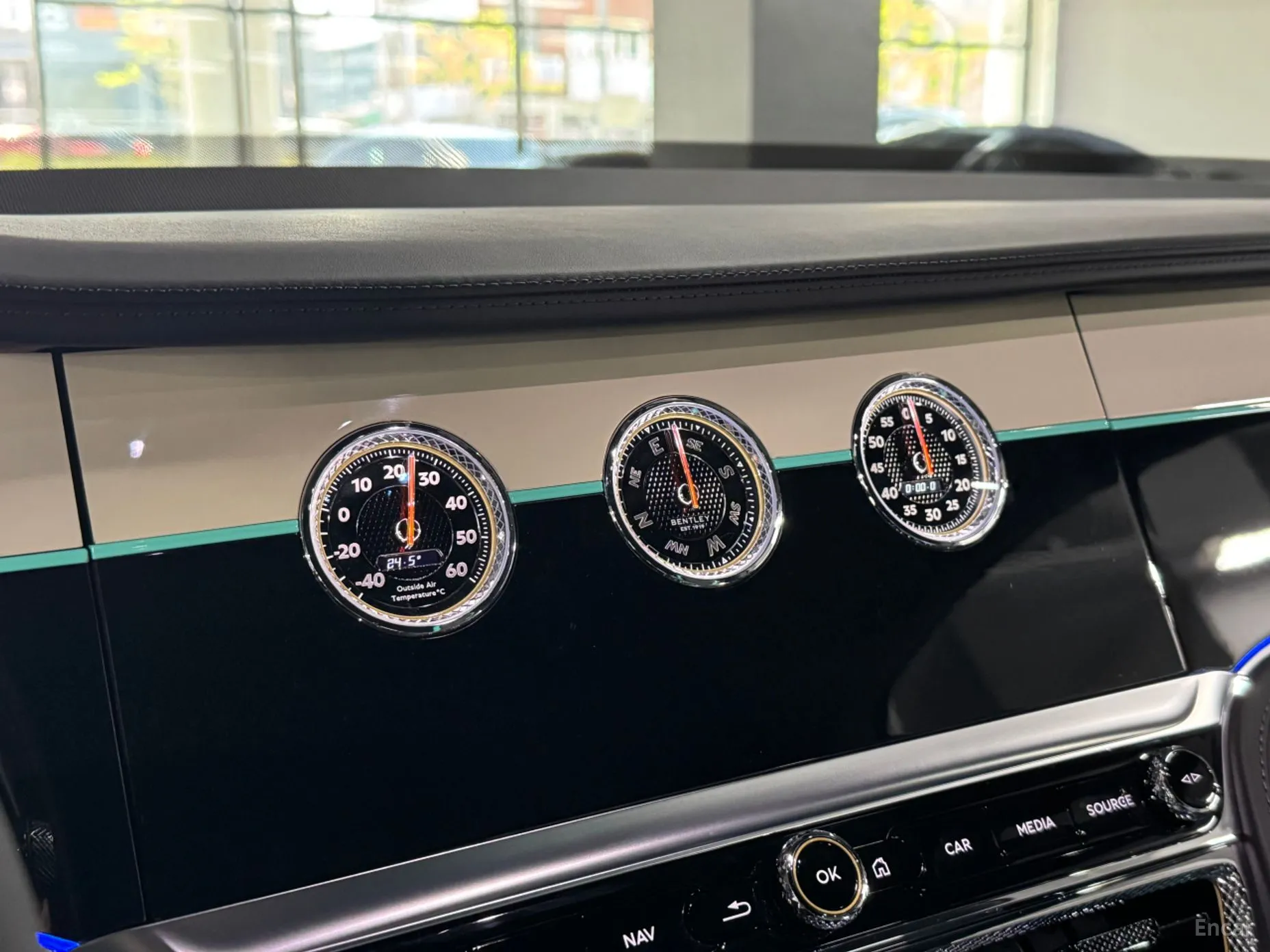 Bentley Flying Spur 3rd Generation превью 18