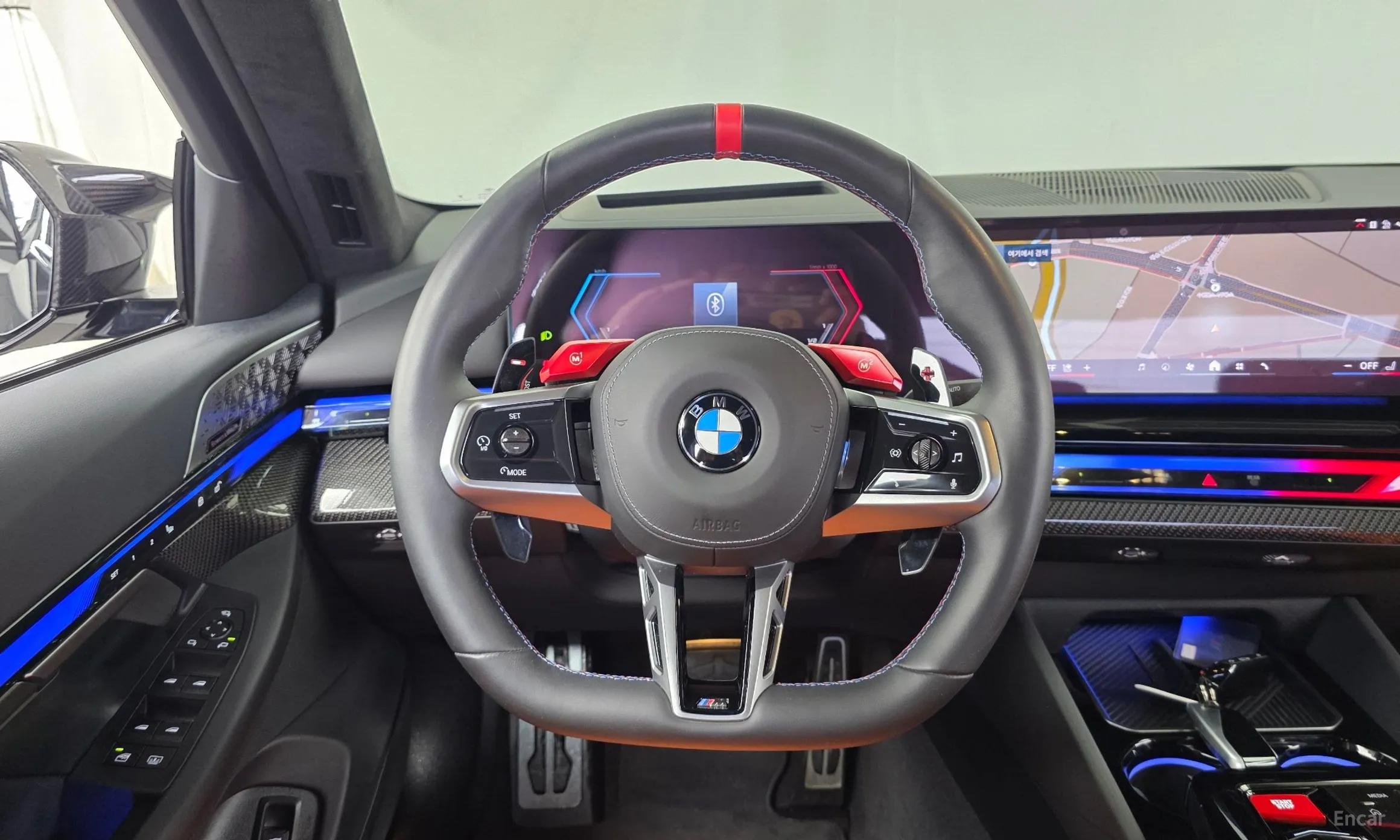 BMW M5 (G90) превью 13