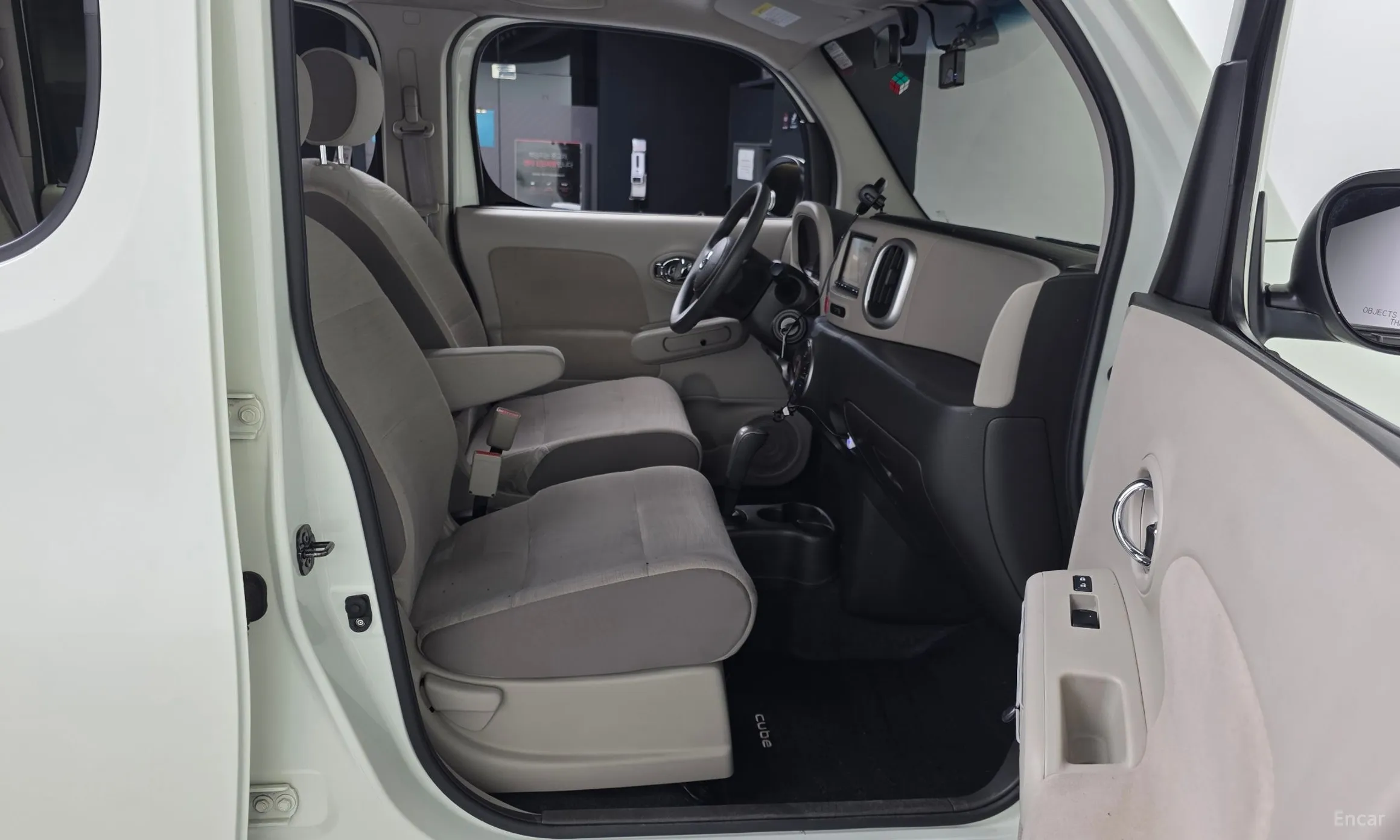 Nissan Cube превью 11
