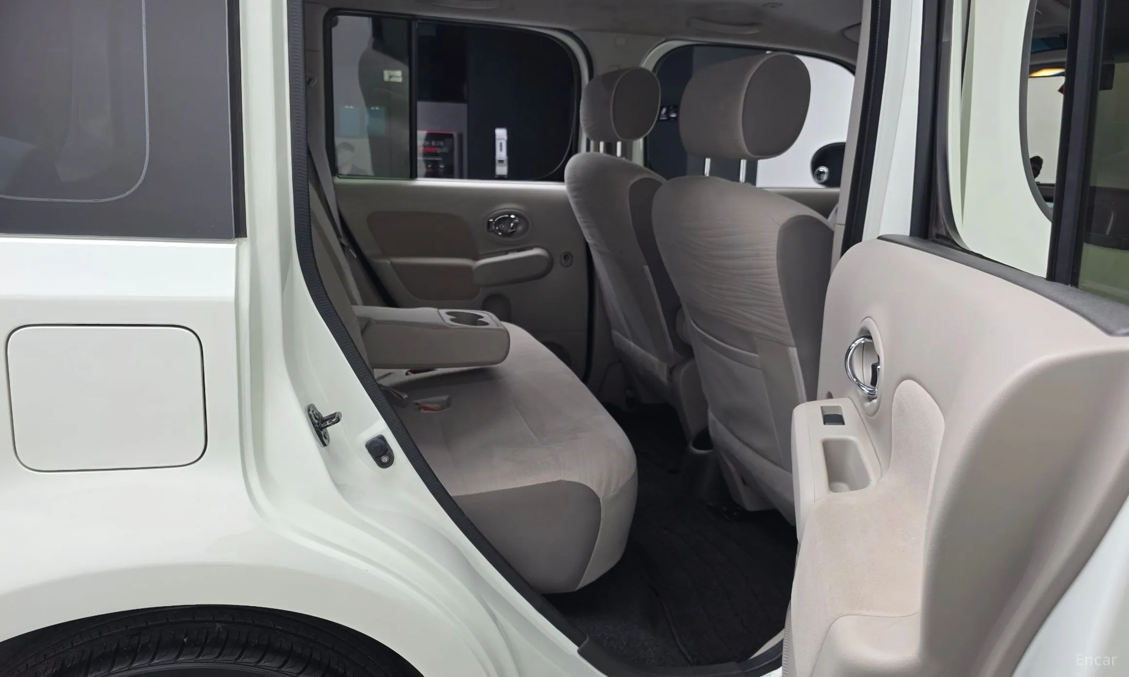 Nissan Cube превью 12