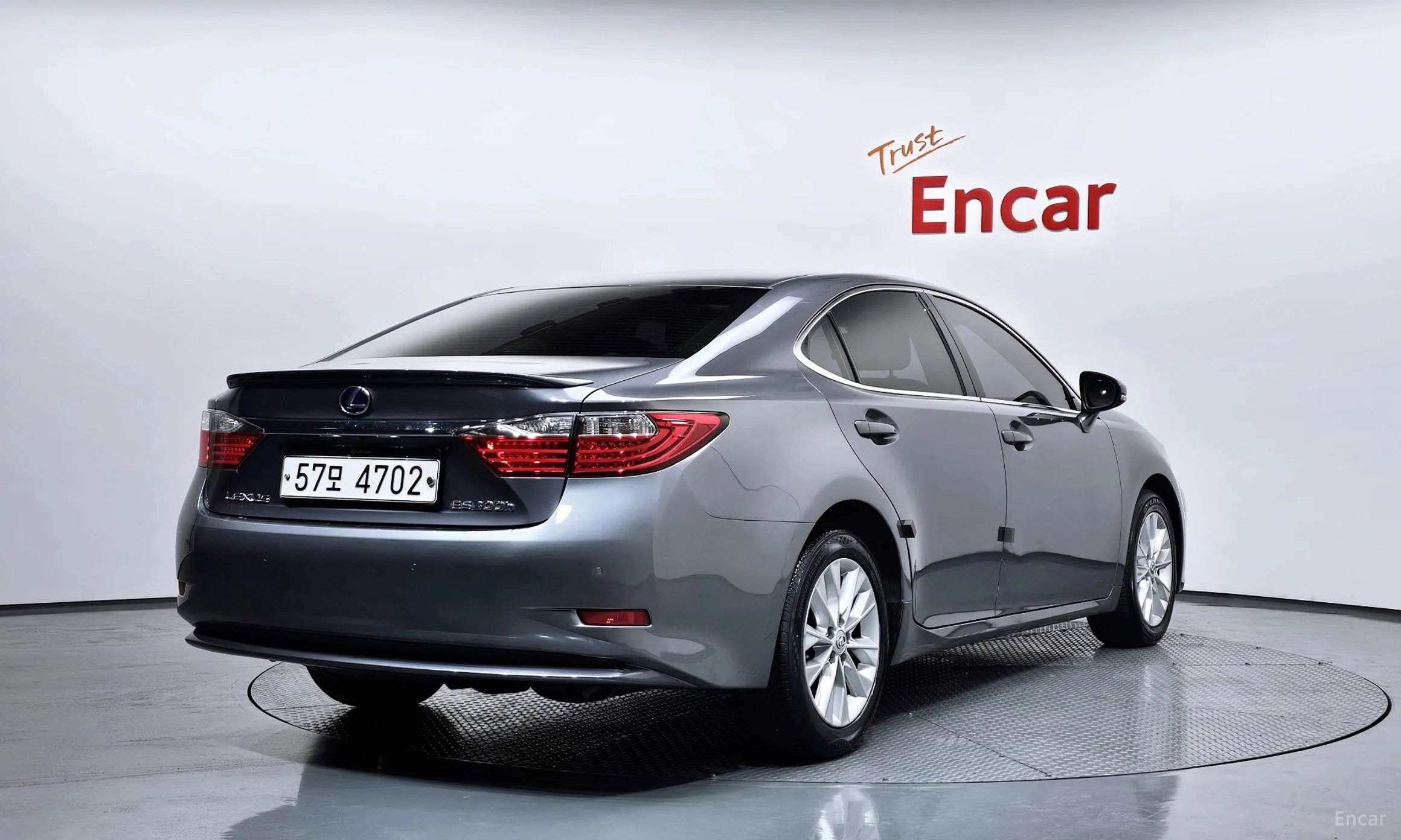 Lexus New ES300h превью 2
