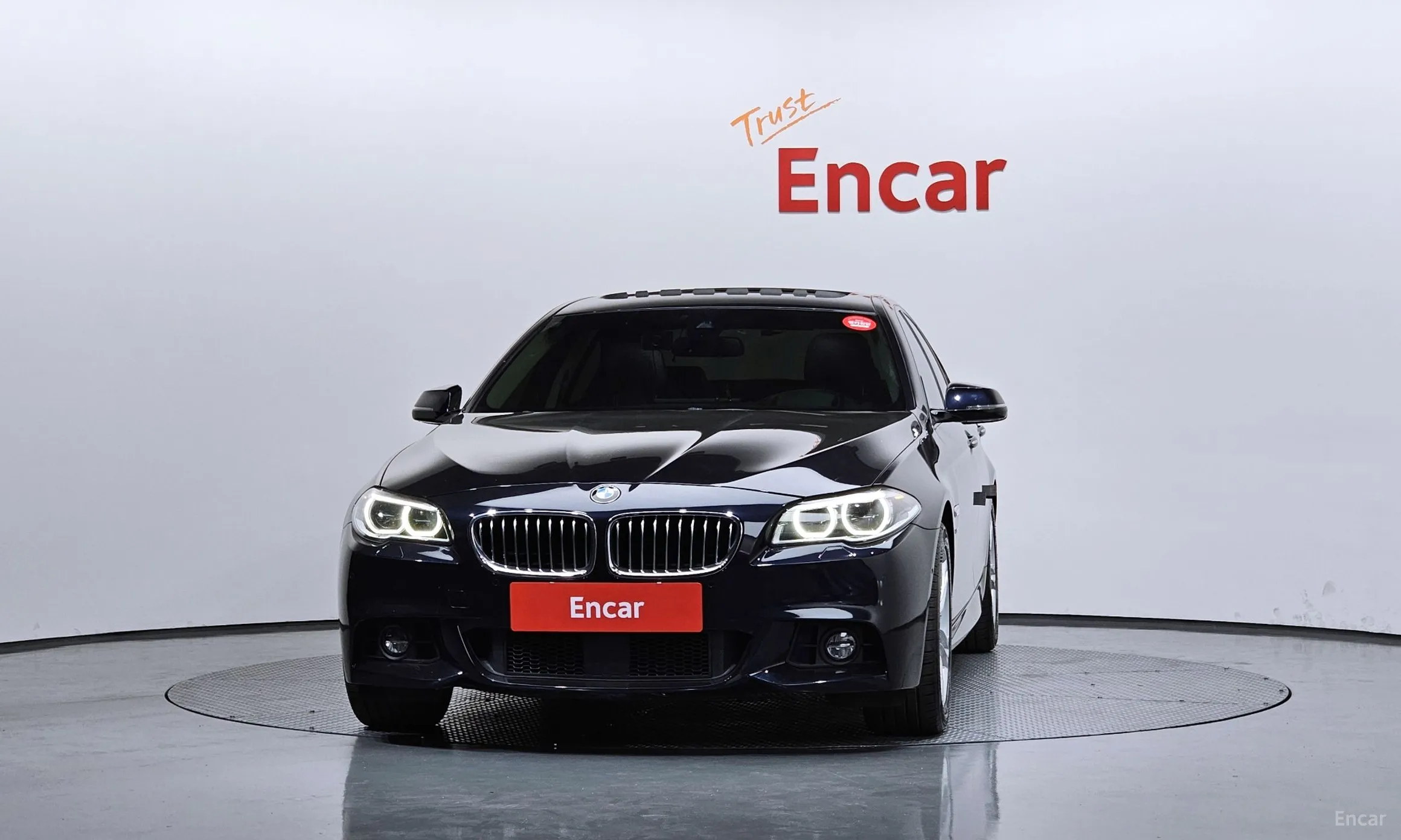 BMW 5 Series (F10) превью 3