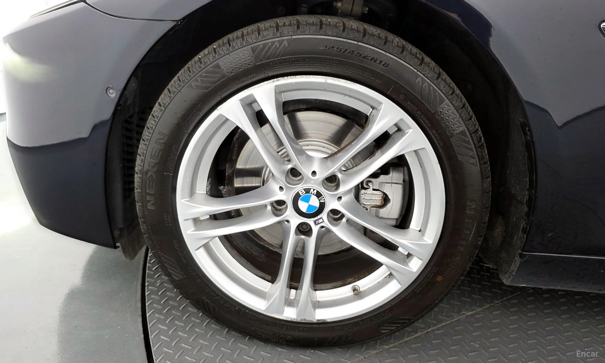BMW 5 Series (F10) превью 5