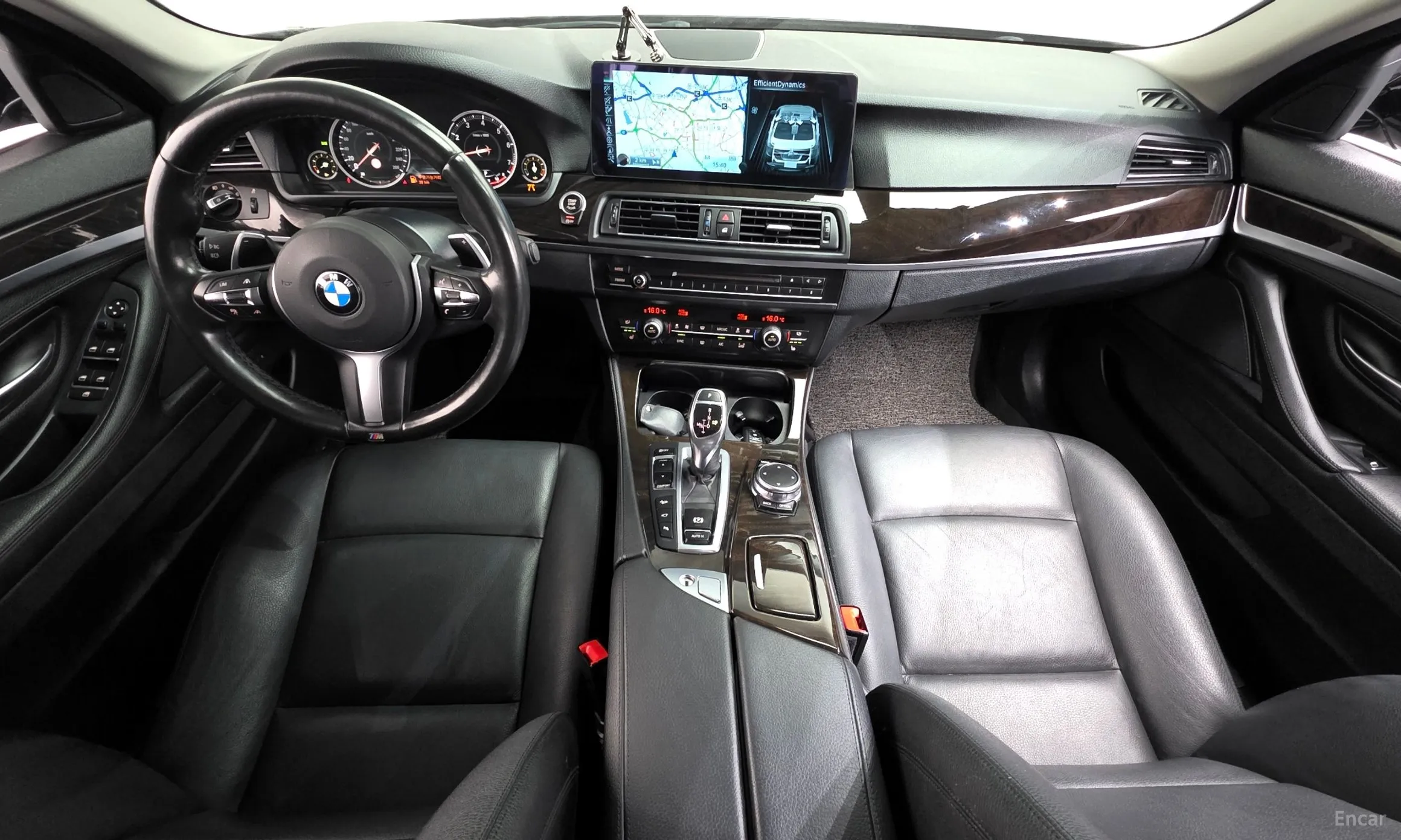 BMW 5 Series (F10) превью 7