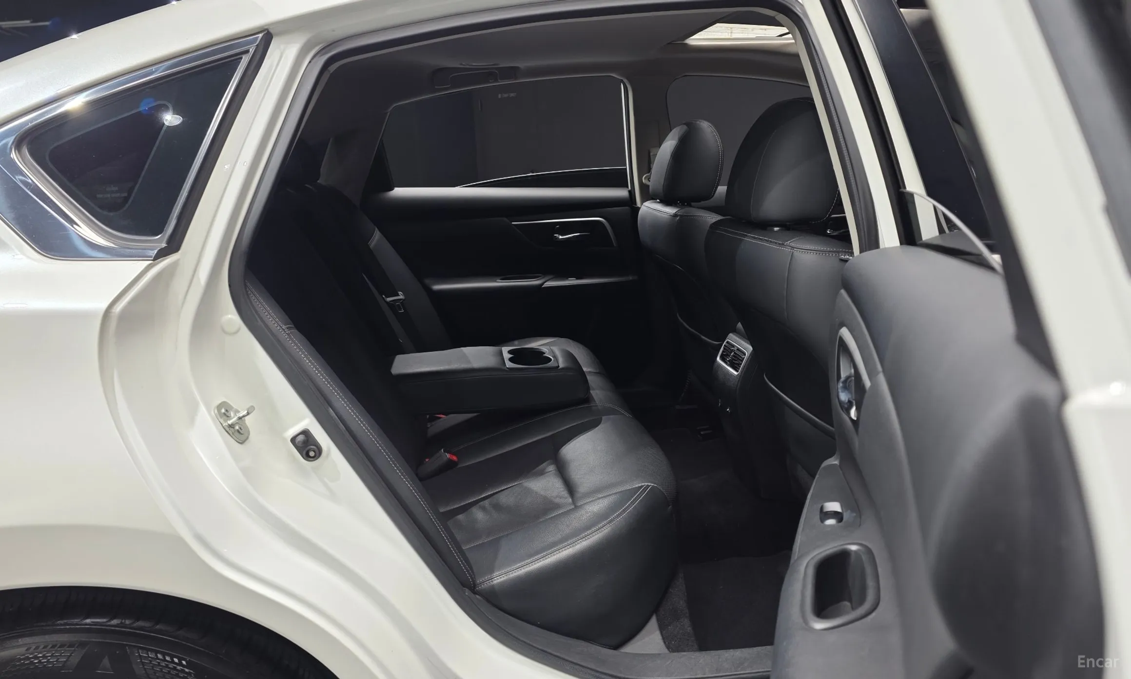 Nissan Altima превью 11