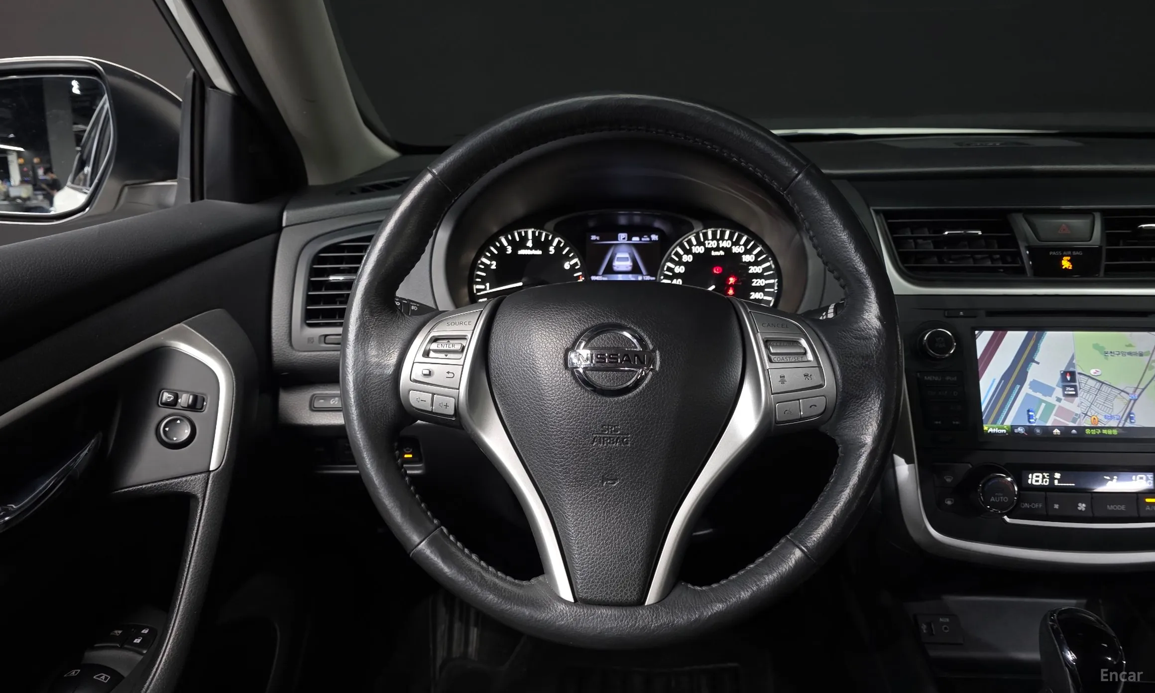 Nissan Altima превью 13