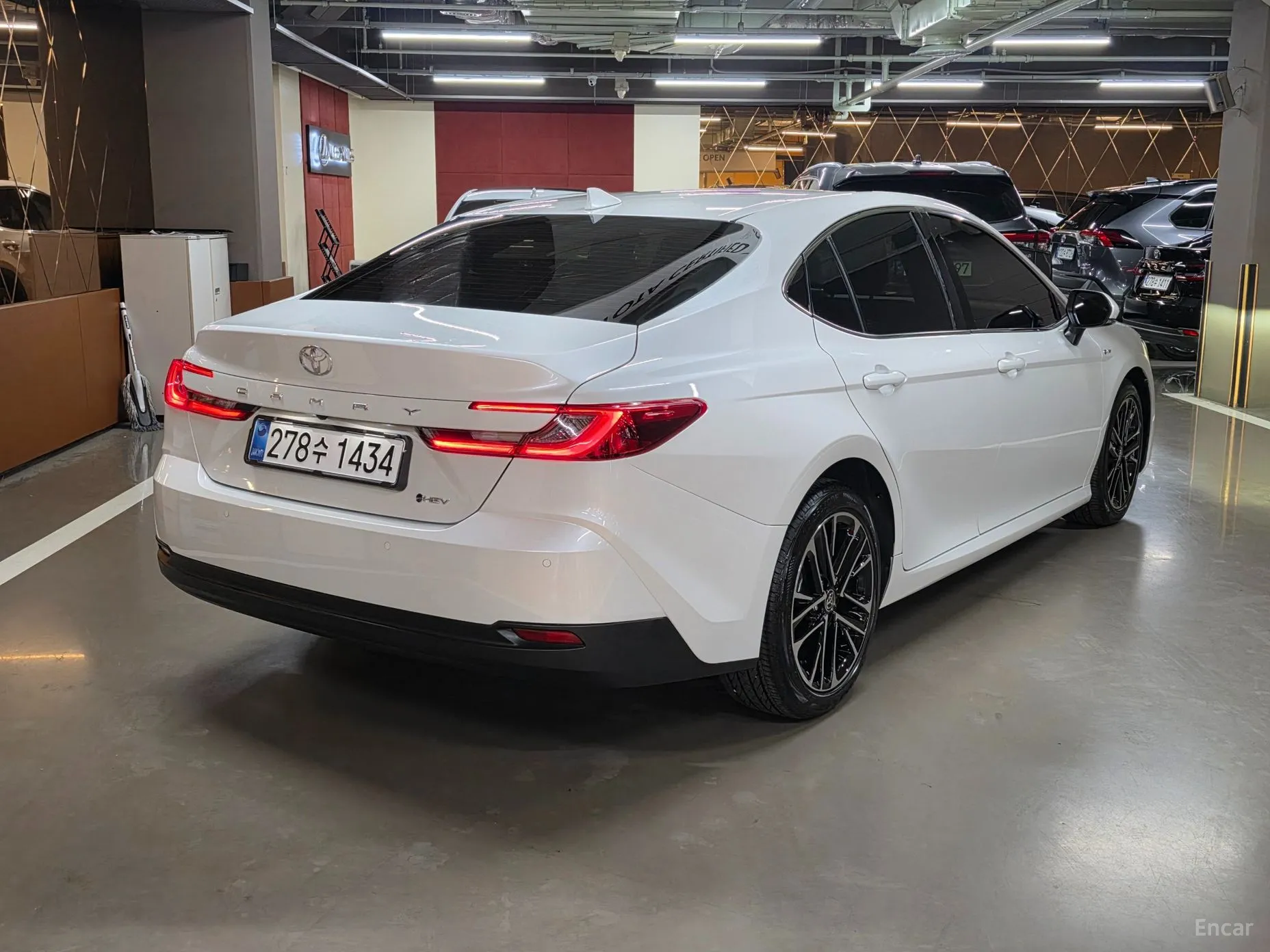 Toyota Camry (XV80) превью 2