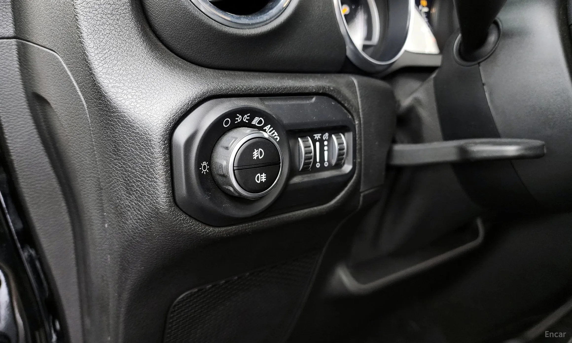 Jeep Wrangler (JL) превью 16