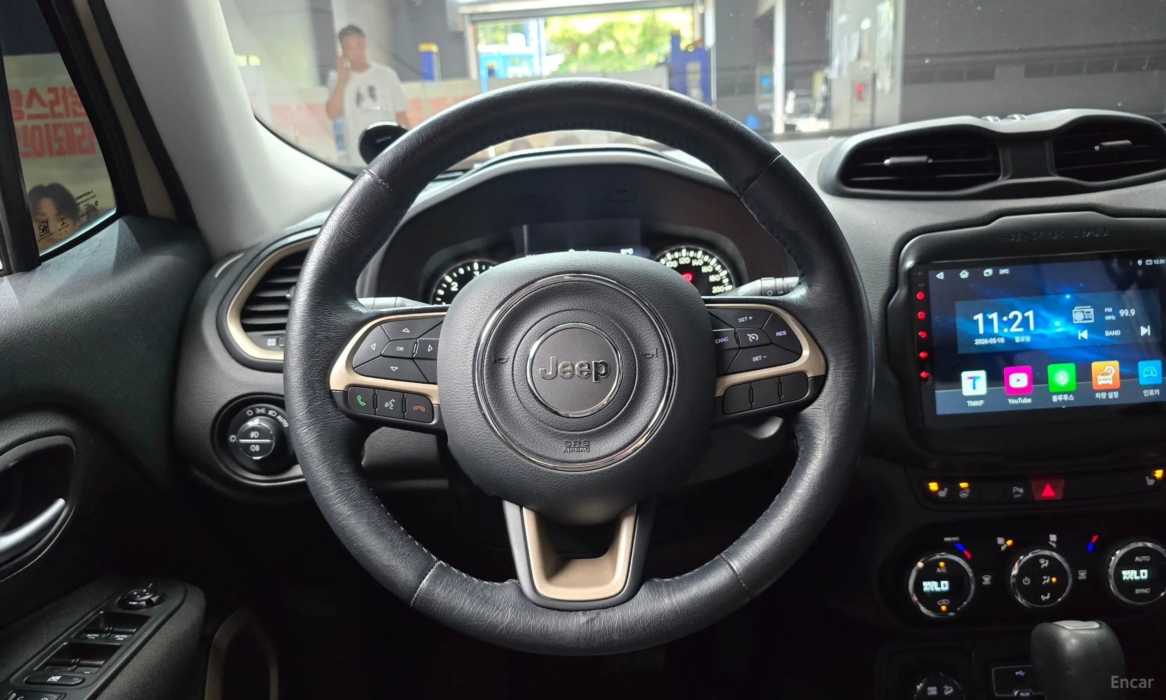 Jeep Renegade превью 13