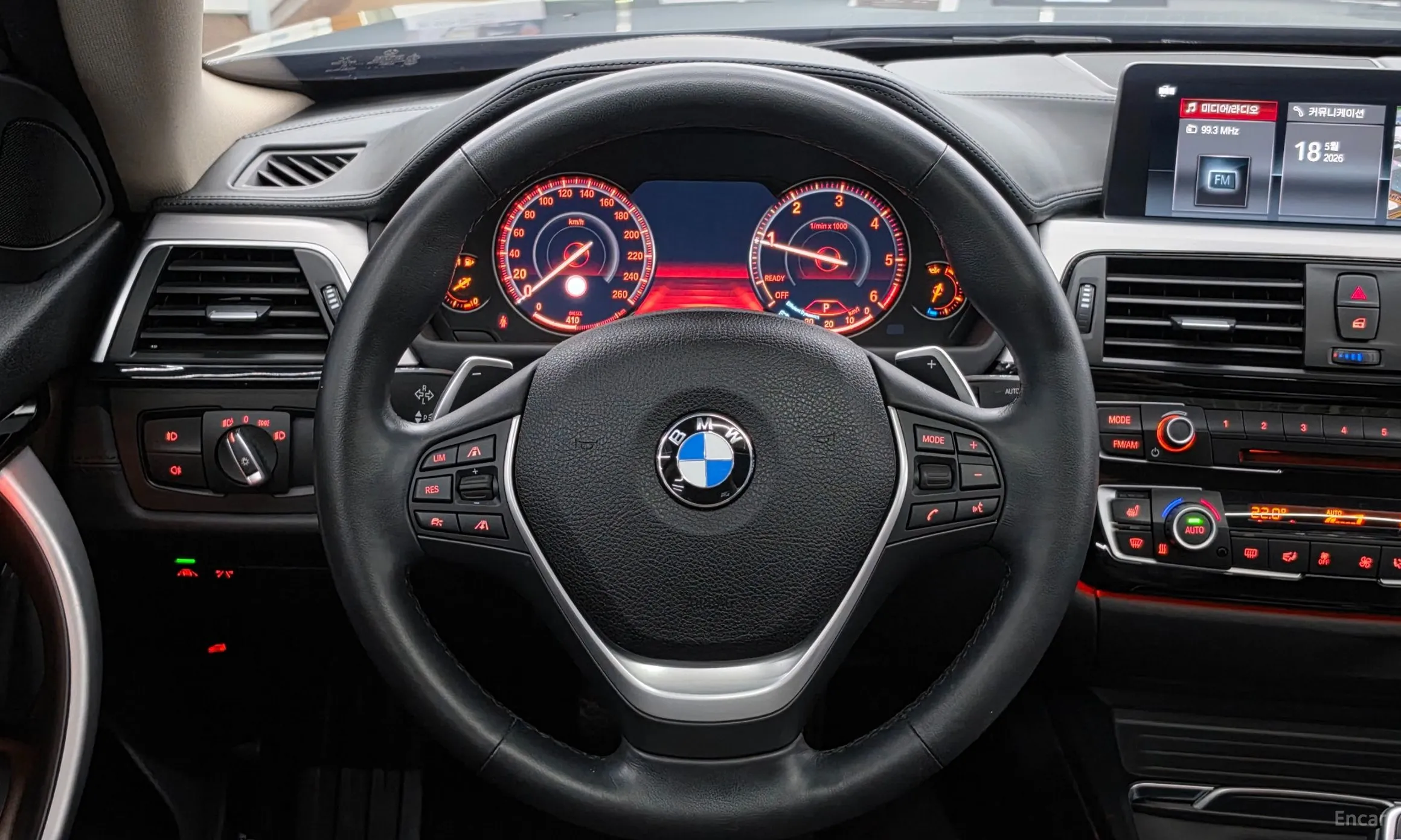 BMW Series 4 (F32) превью 13